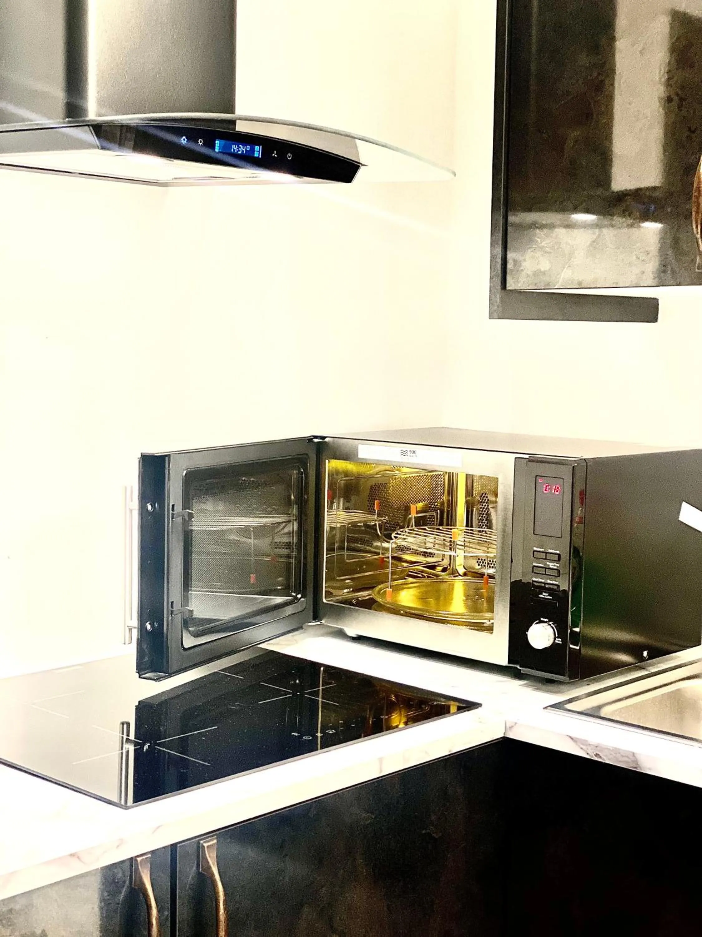 Duke and Duchess Apartments and Rooms - Private in Room Hot Tub Suites