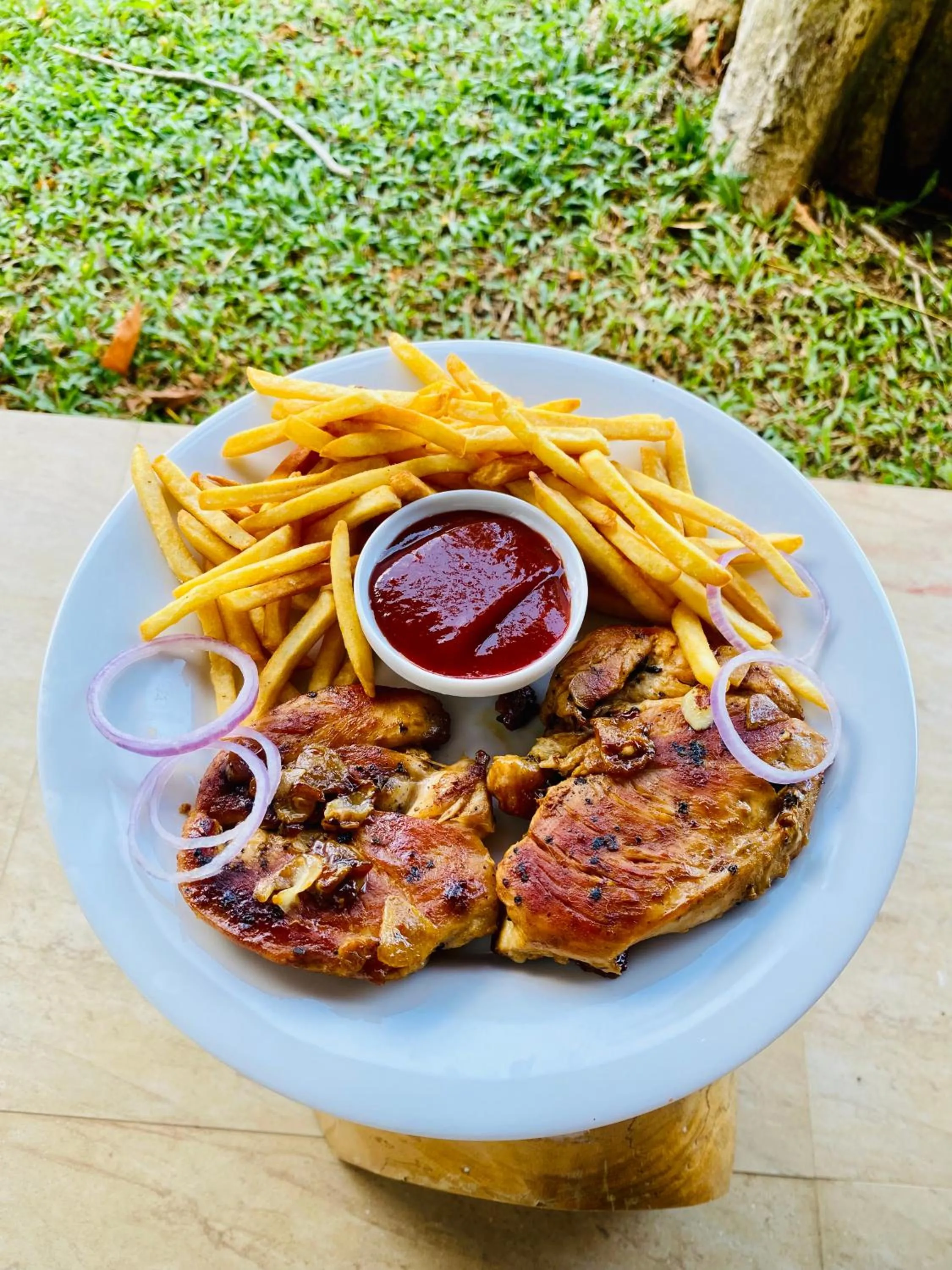 Food in Lake View Cottage