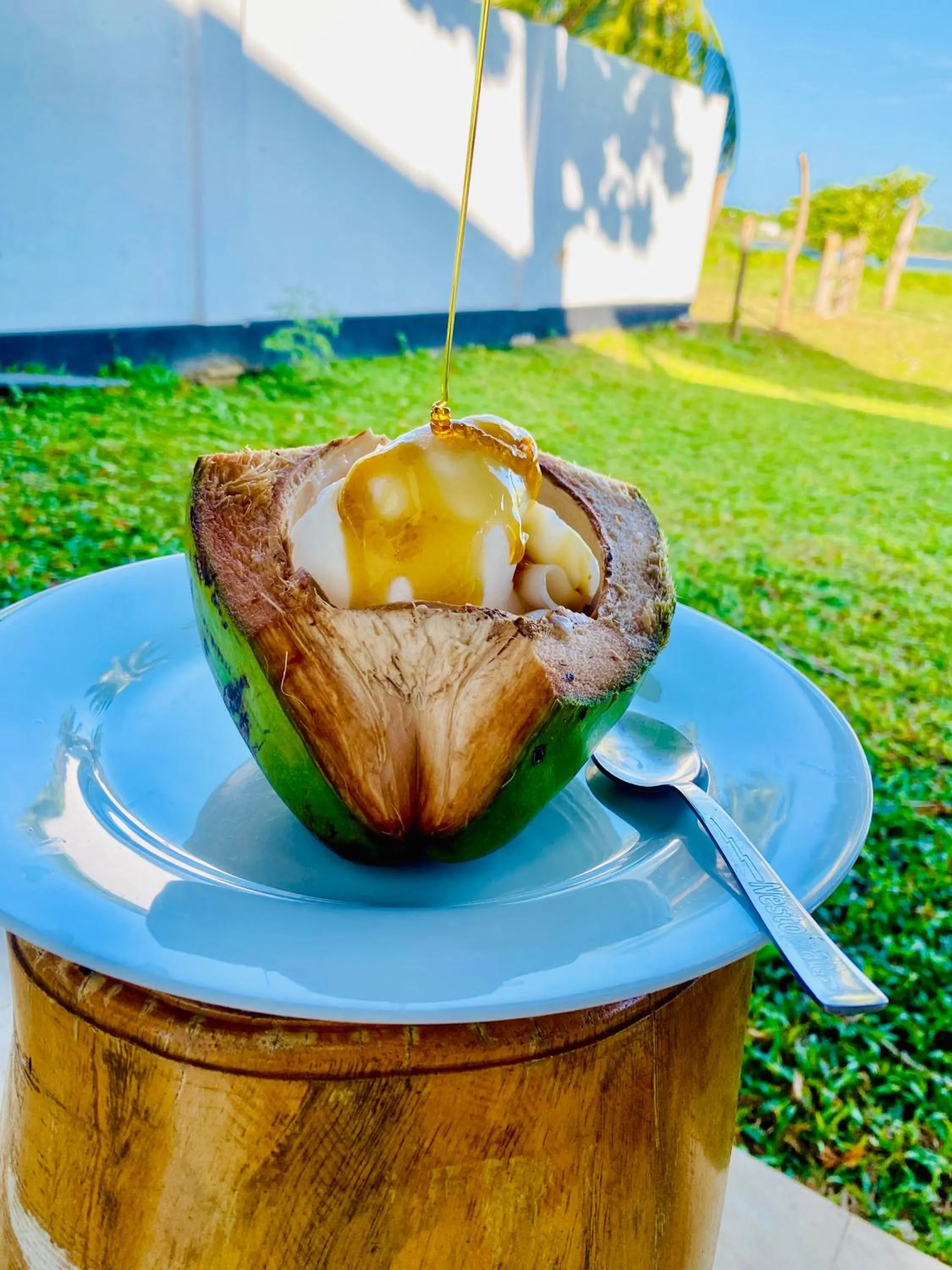 Food and drinks in Lake View Cottage