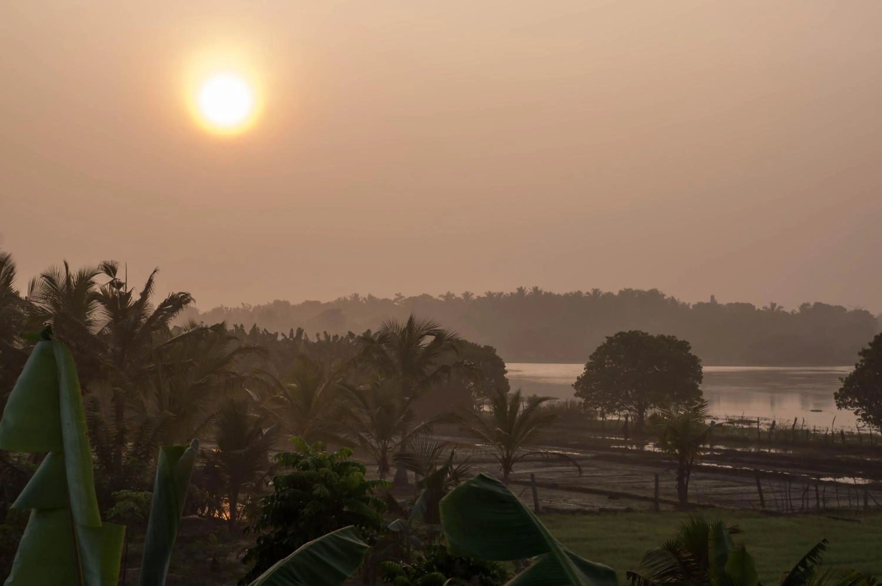 Dining area in Lake View Cottage