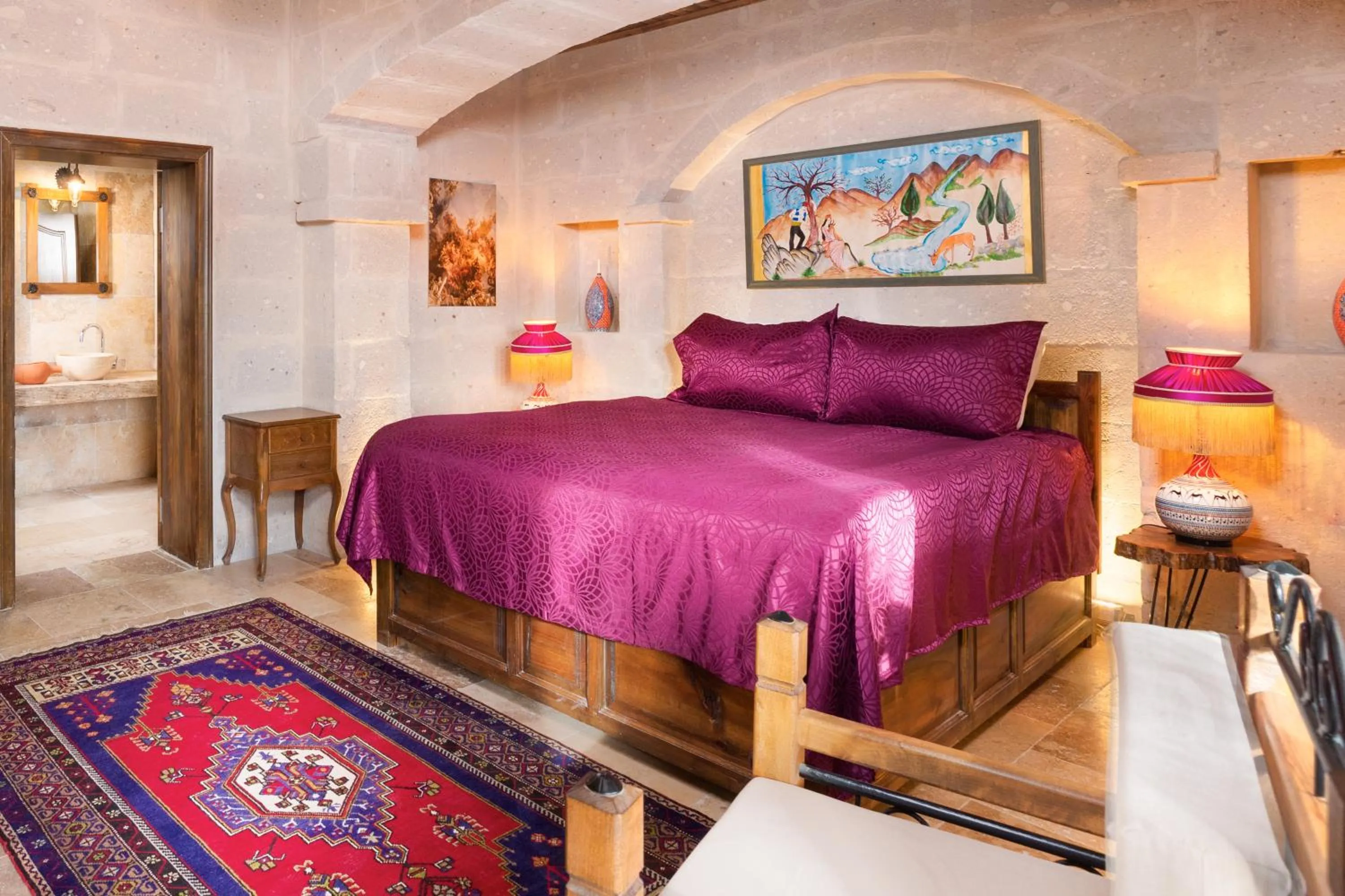 Living room, Bed in Megaron Cave Hotel Cappadocia