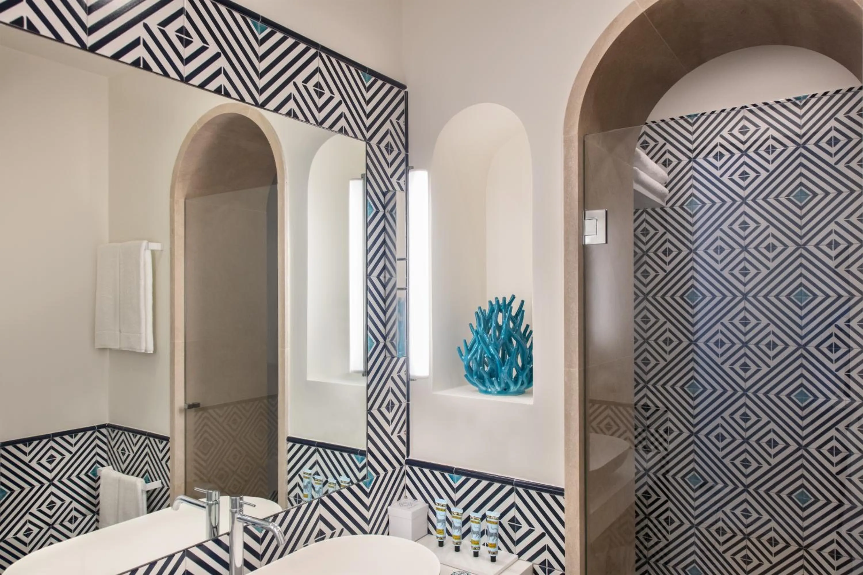 Bathroom in Pazziella, a Luxury Collection Hotel, Capri