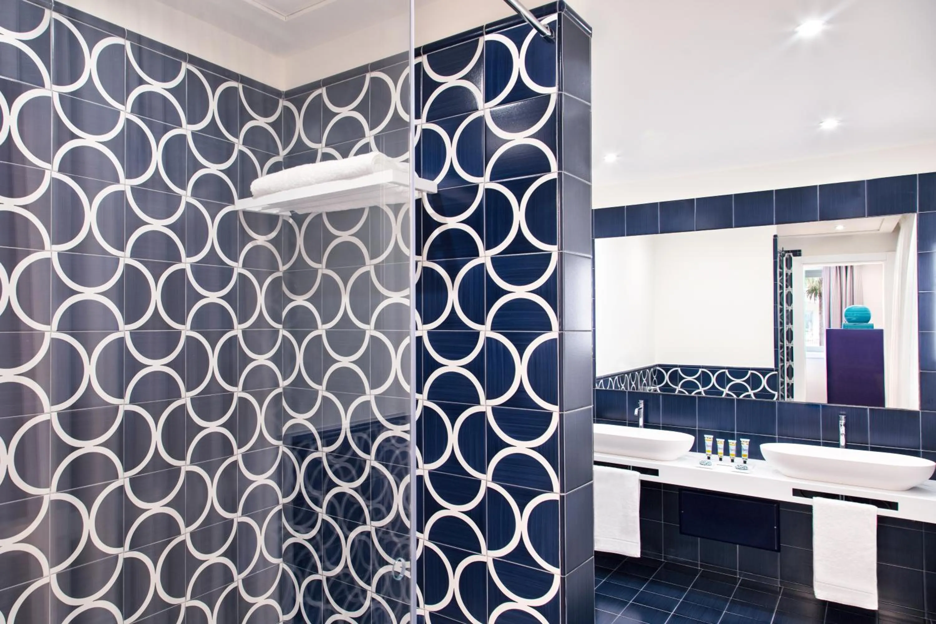 Shower in Pazziella, a Luxury Collection Hotel, Capri