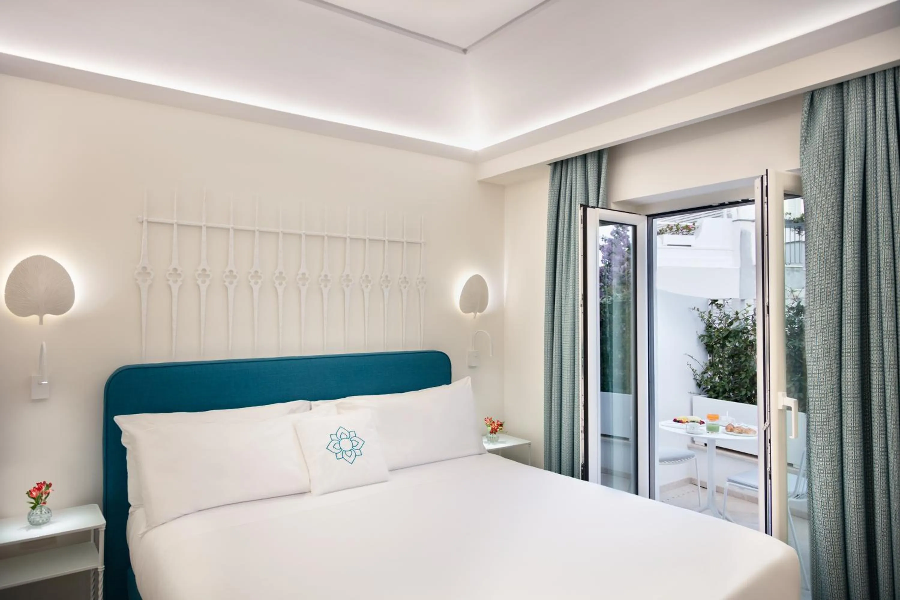 Bedroom, Bed in Pazziella, a Luxury Collection Hotel, Capri