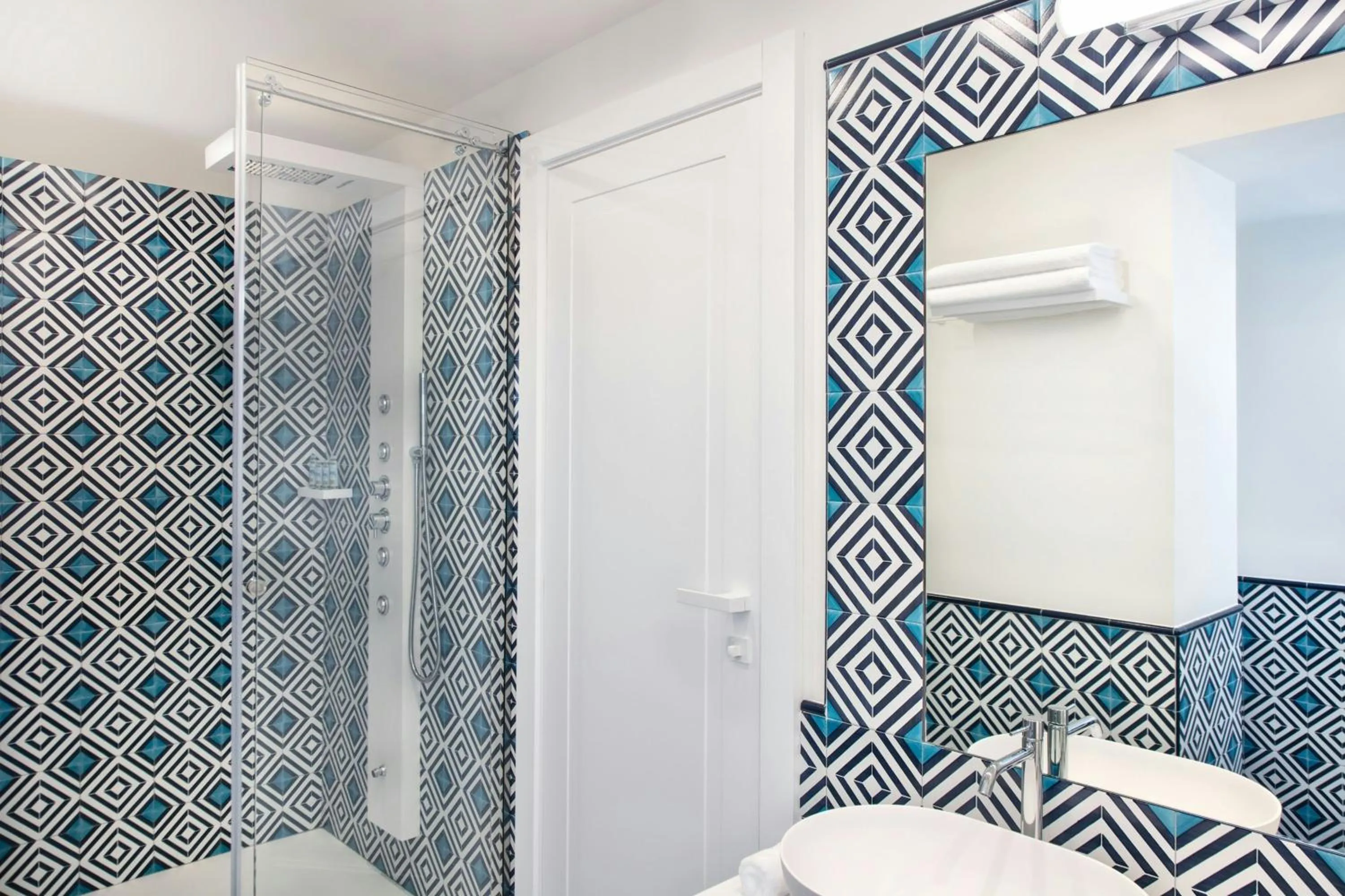 Bathroom in Pazziella, a Luxury Collection Hotel, Capri