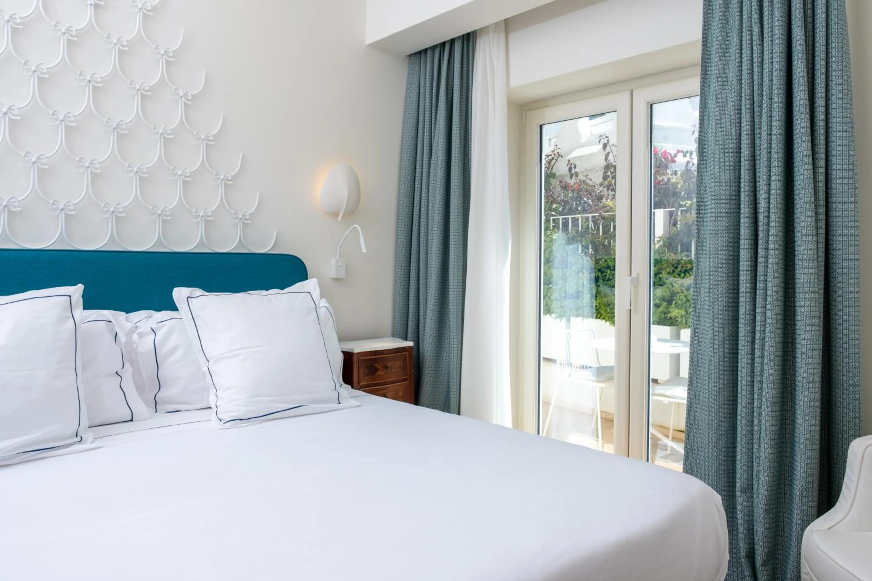 Bedroom, Bed in Pazziella, a Luxury Collection Hotel, Capri