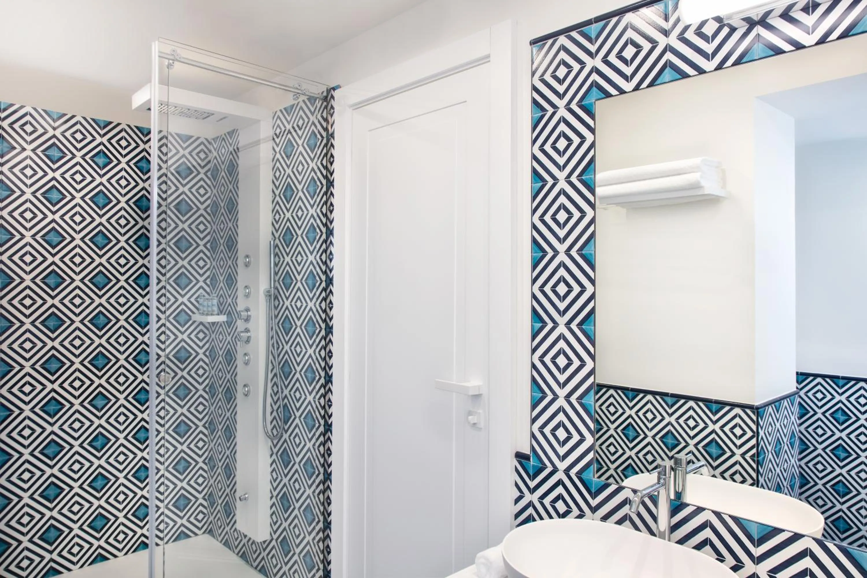 Bathroom in Pazziella, a Luxury Collection Hotel, Capri