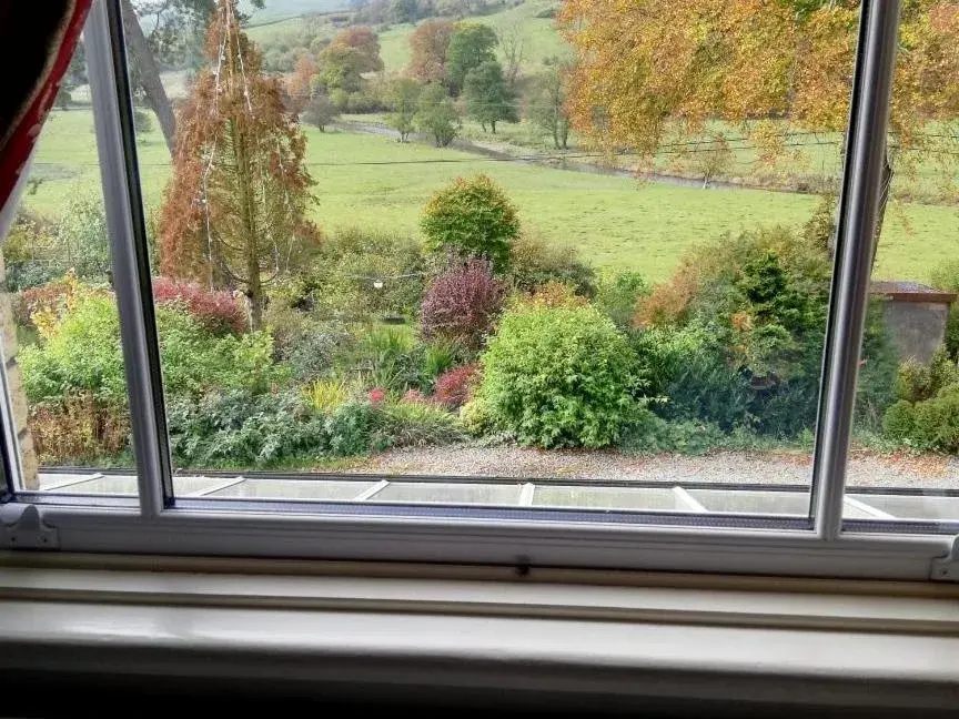 Twin Room with Shower - single occupancy in Lion Hotel Twin Room with Shower - single occupancy in Lion Hotel