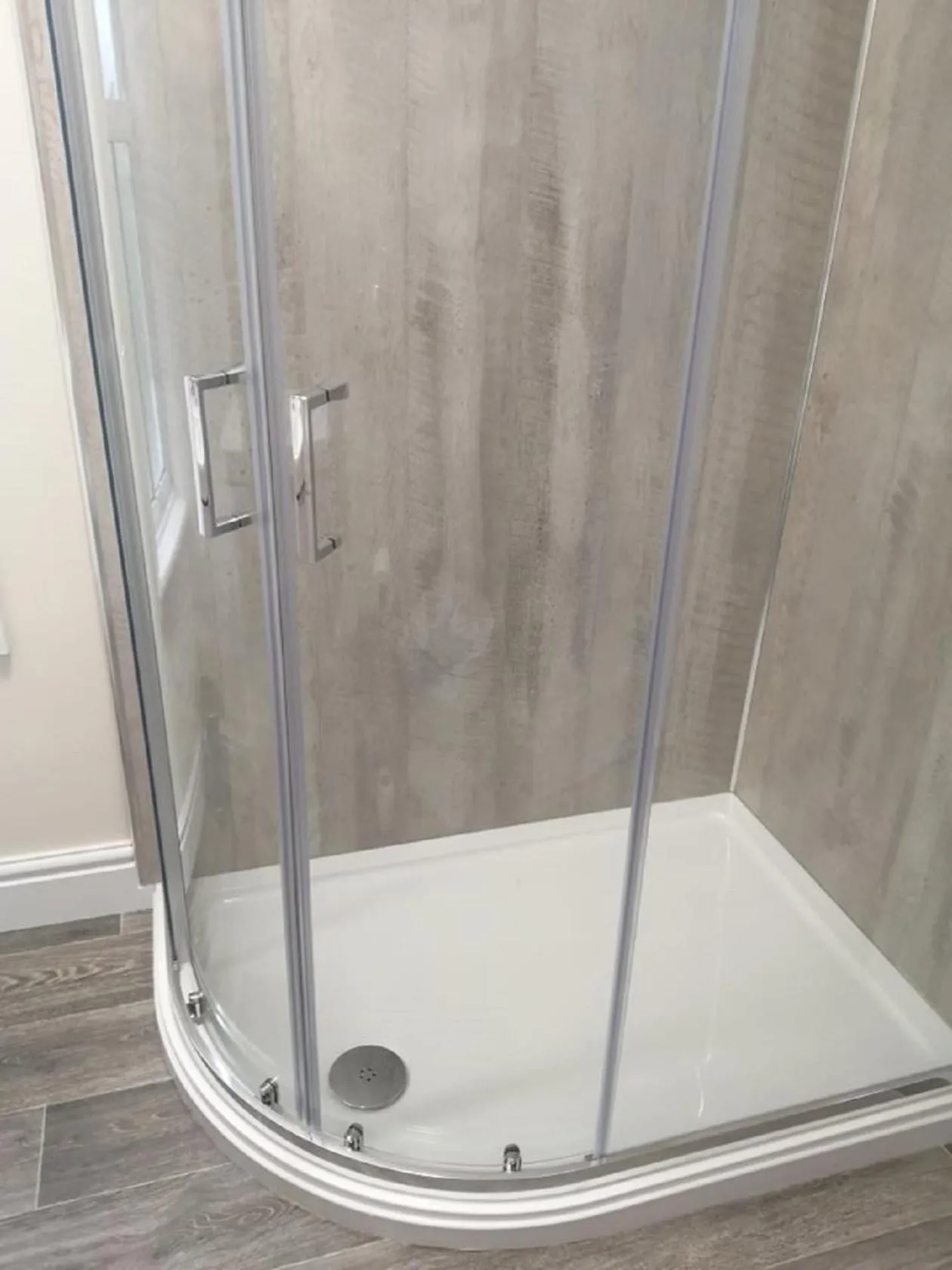 Bathroom in Lion Hotel