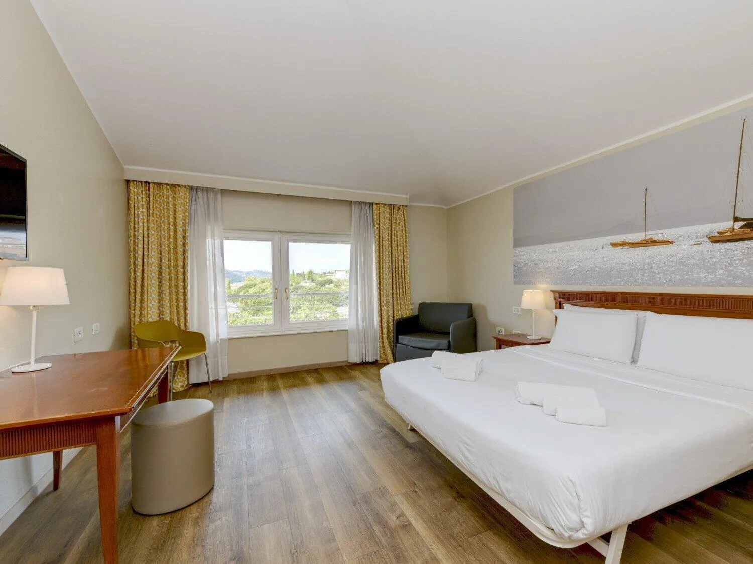 Photo of the whole room, Bed in B&B Hotel Affi - Lago di Garda