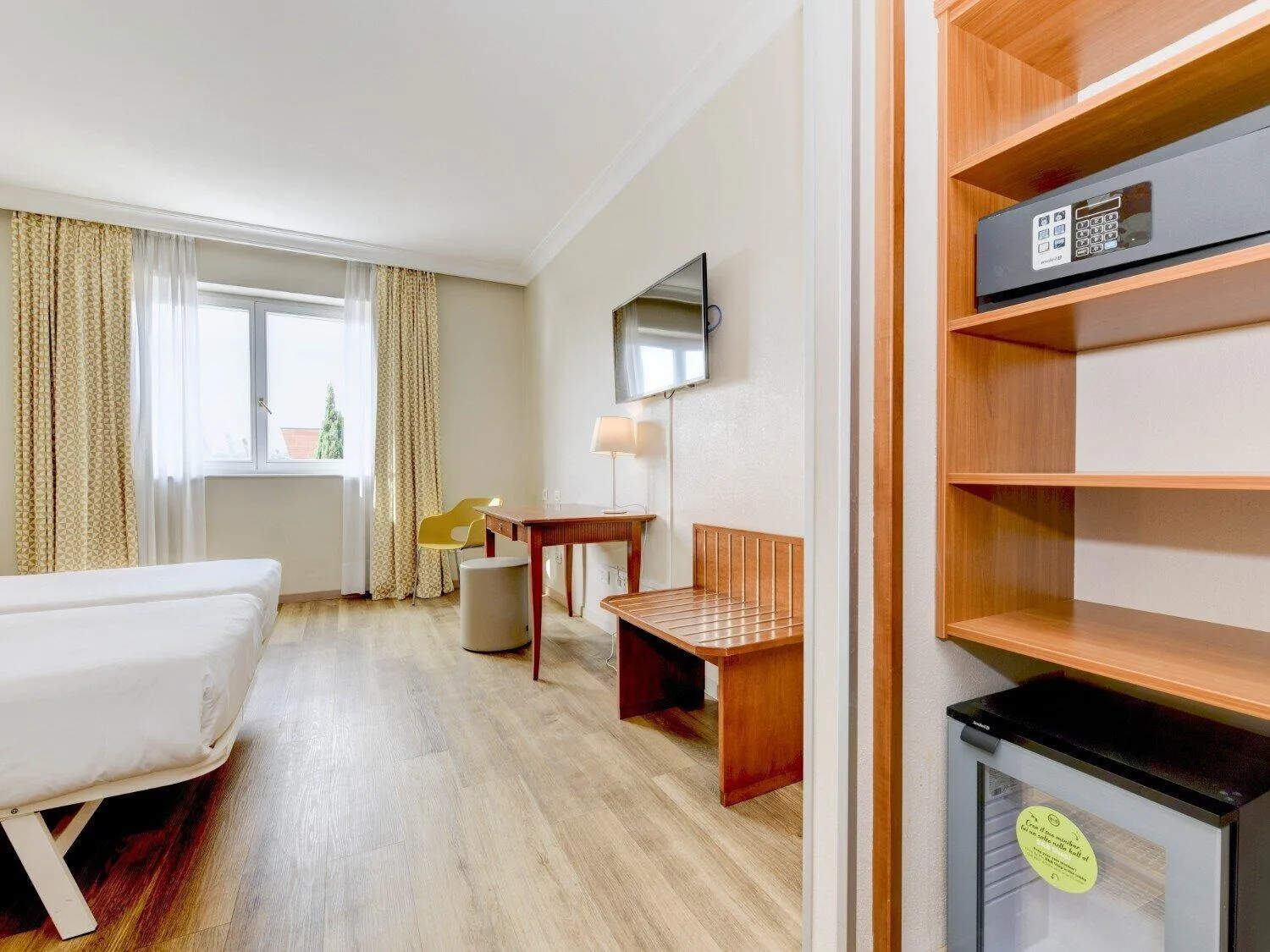 Photo of the whole room, Bed in B&B Hotel Affi - Lago di Garda