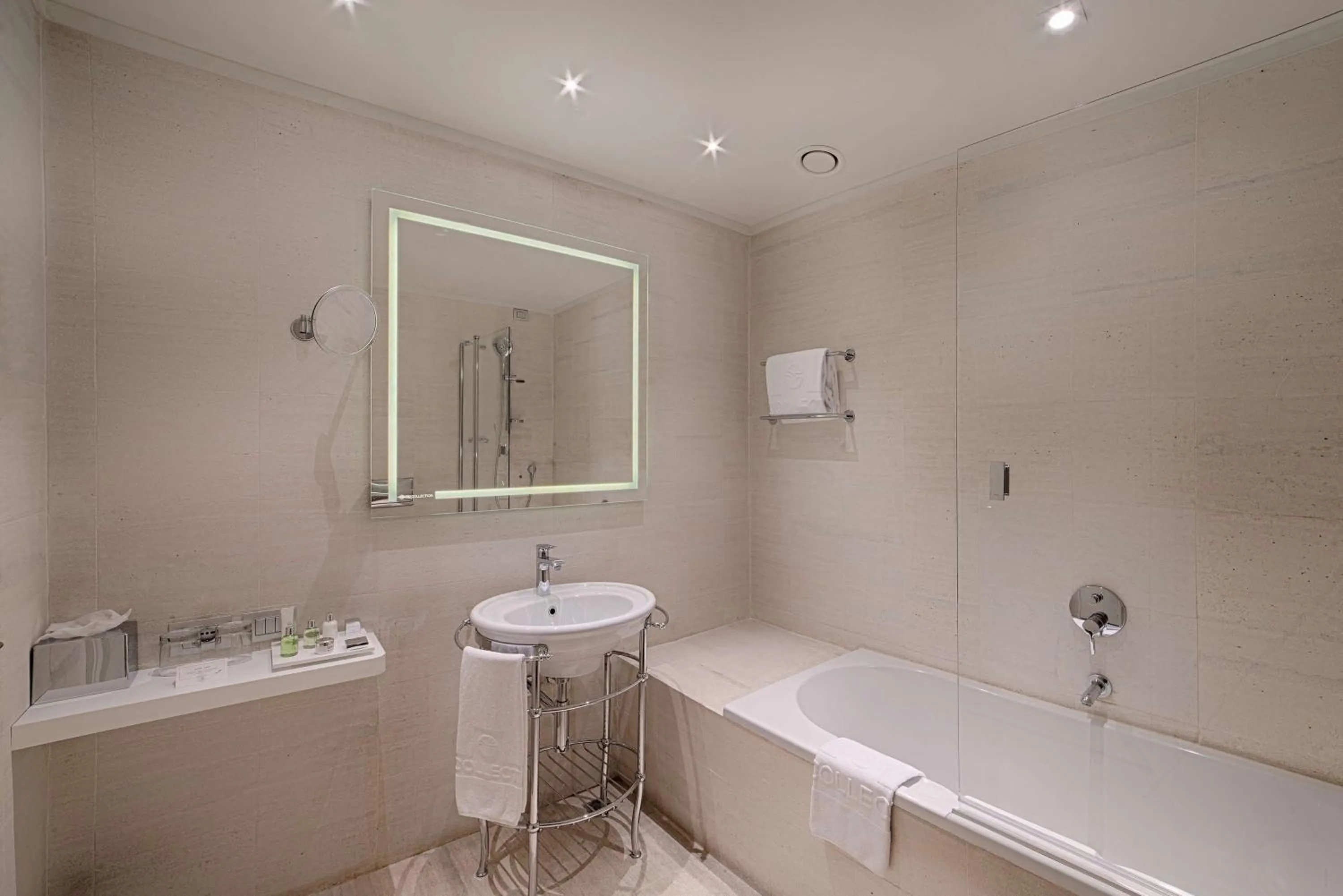 Bathroom in NH Collection Porta Nuova