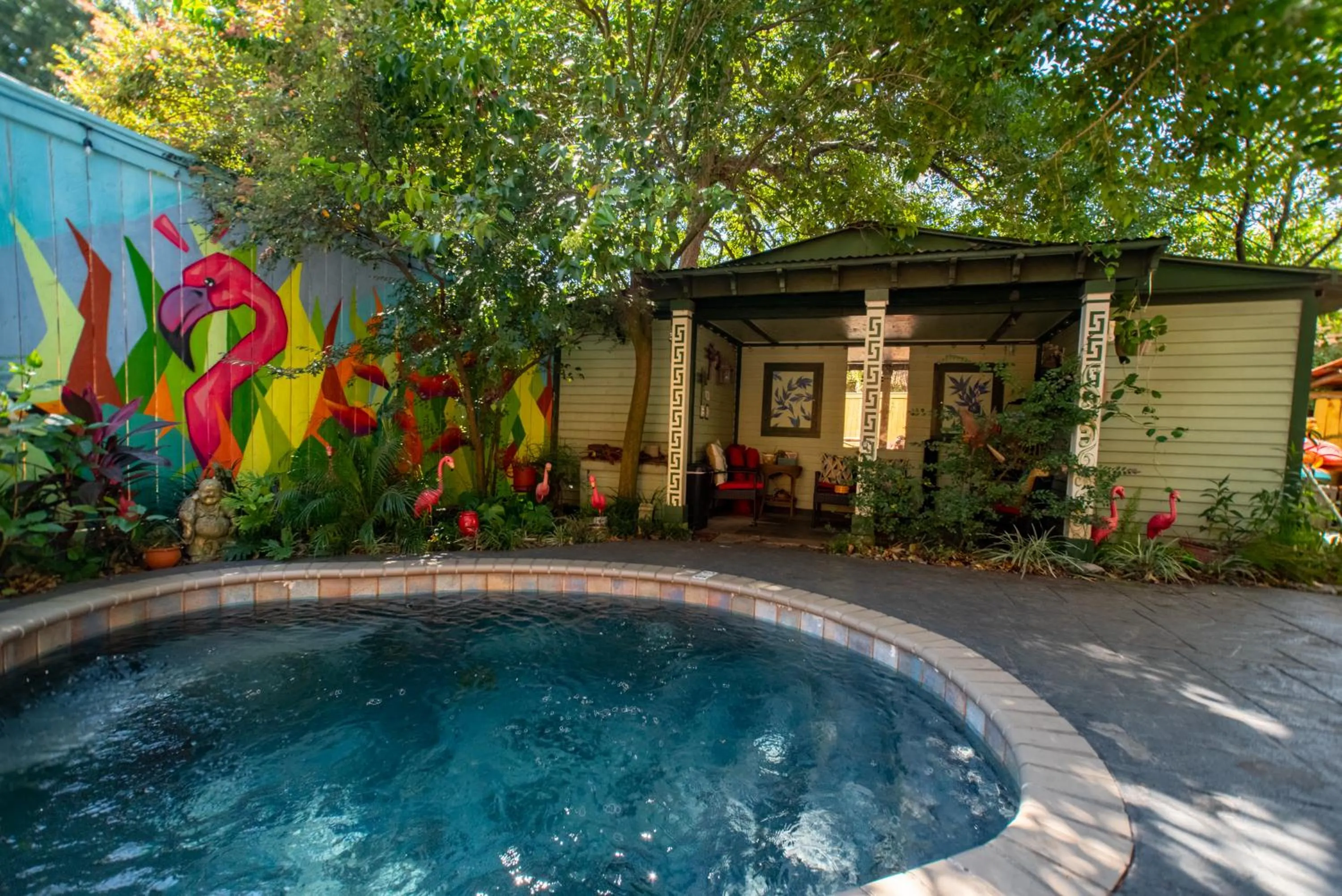 Property building in The Lookout Inn