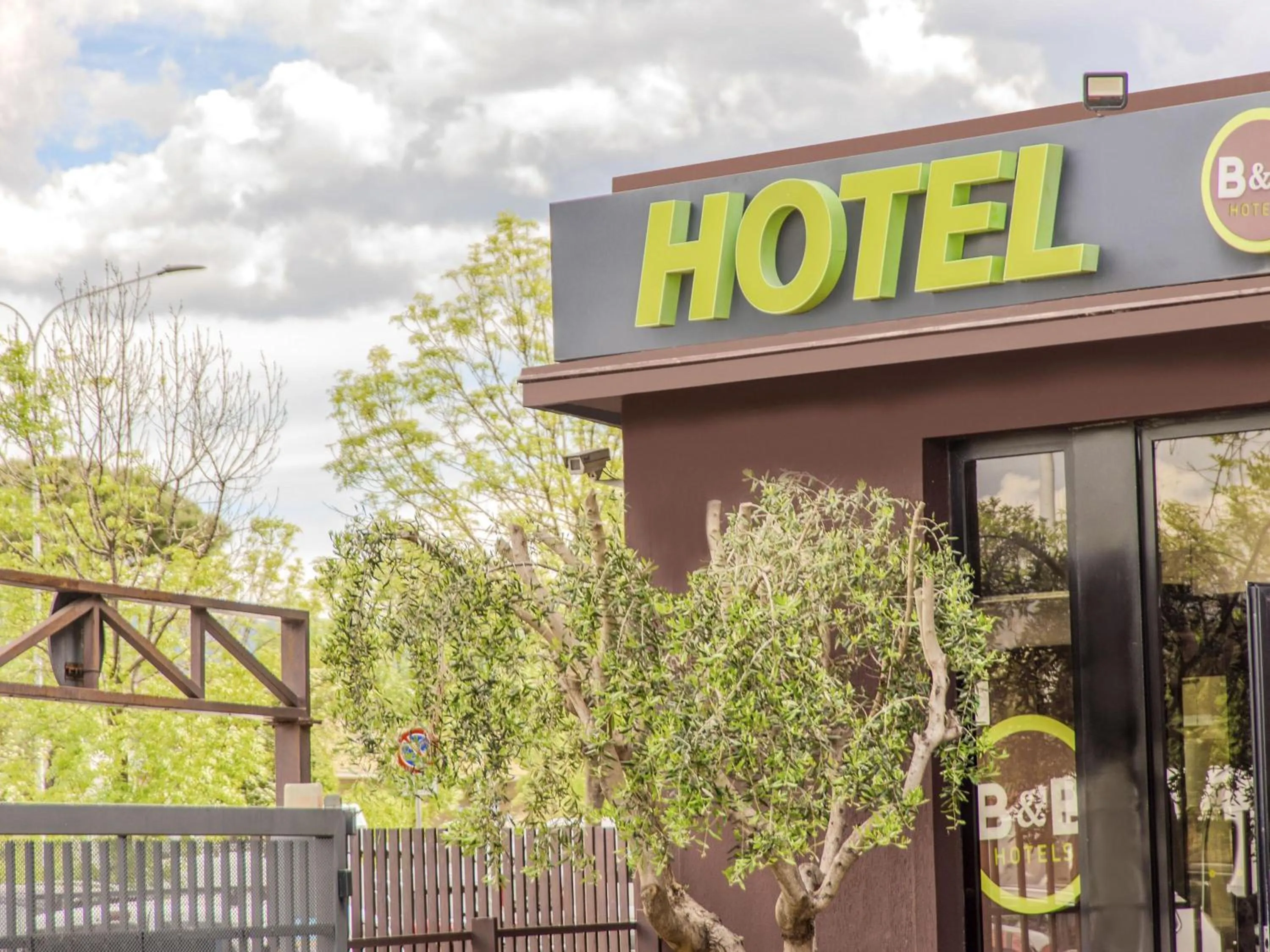 Property building in B&B Hotel Firenze Novoli