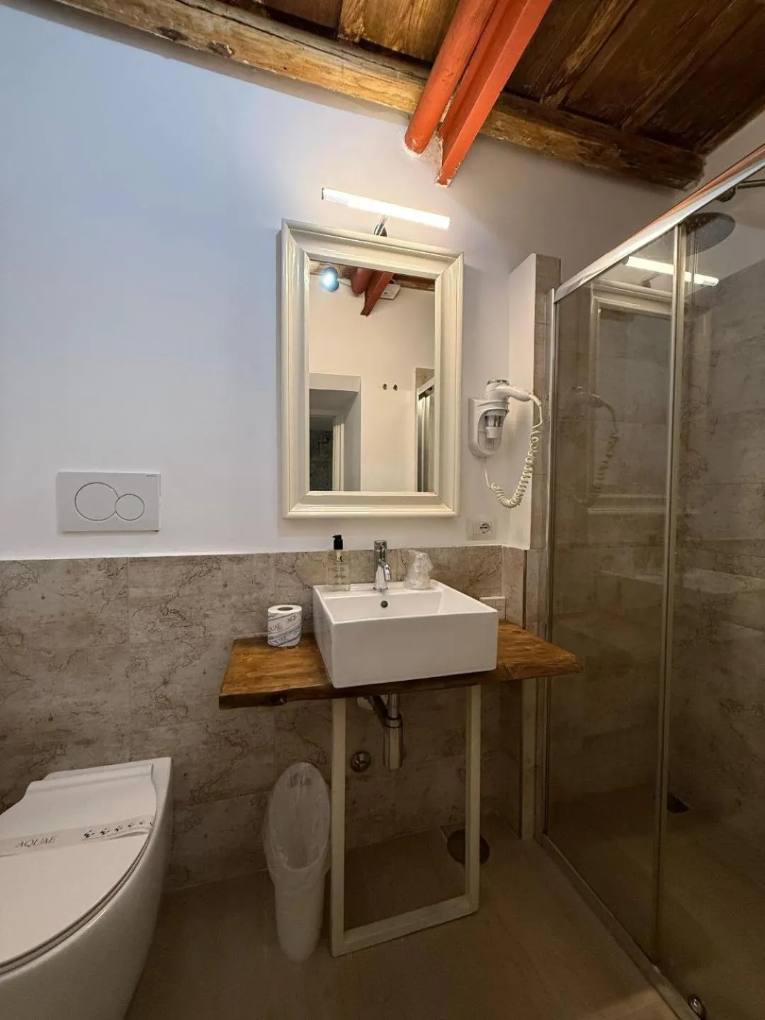 Bathroom in Dulcis In Pantheon