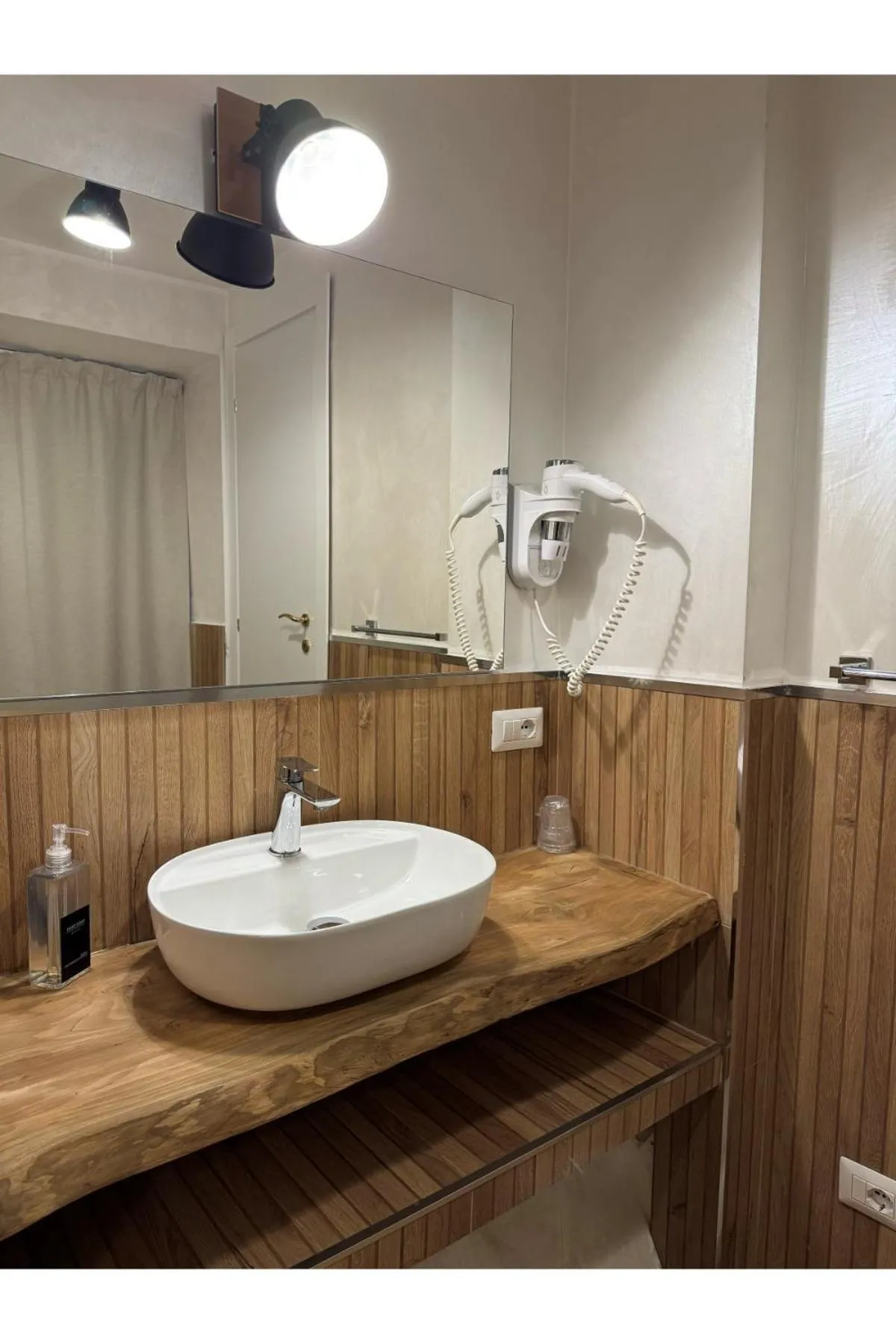 Bathroom in Dulcis In Pantheon