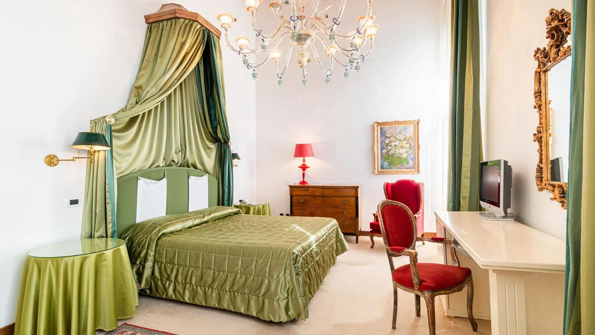 Photo of the whole room, Bed in Hotel Principe