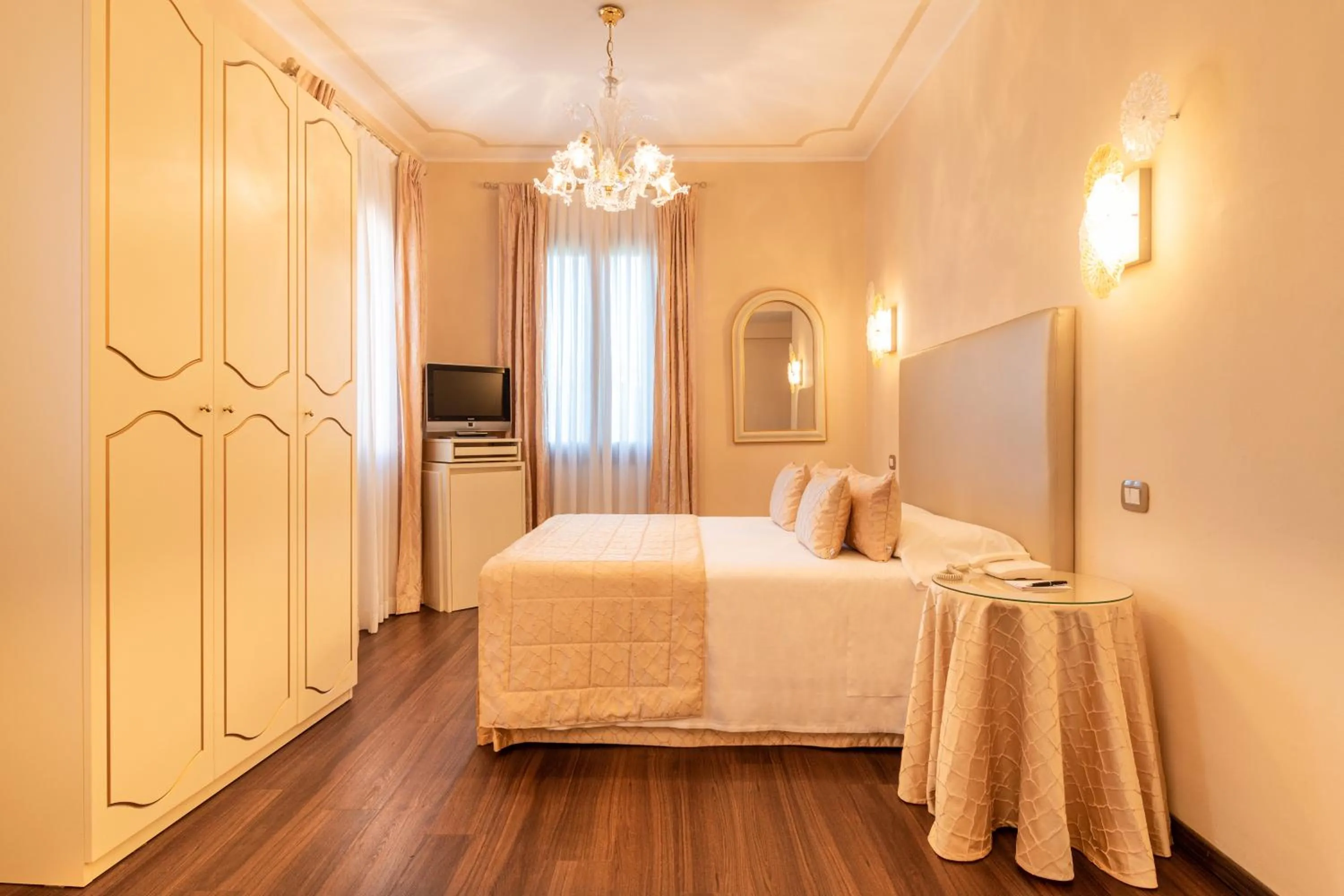 Bedroom, Bed in Hotel Principe