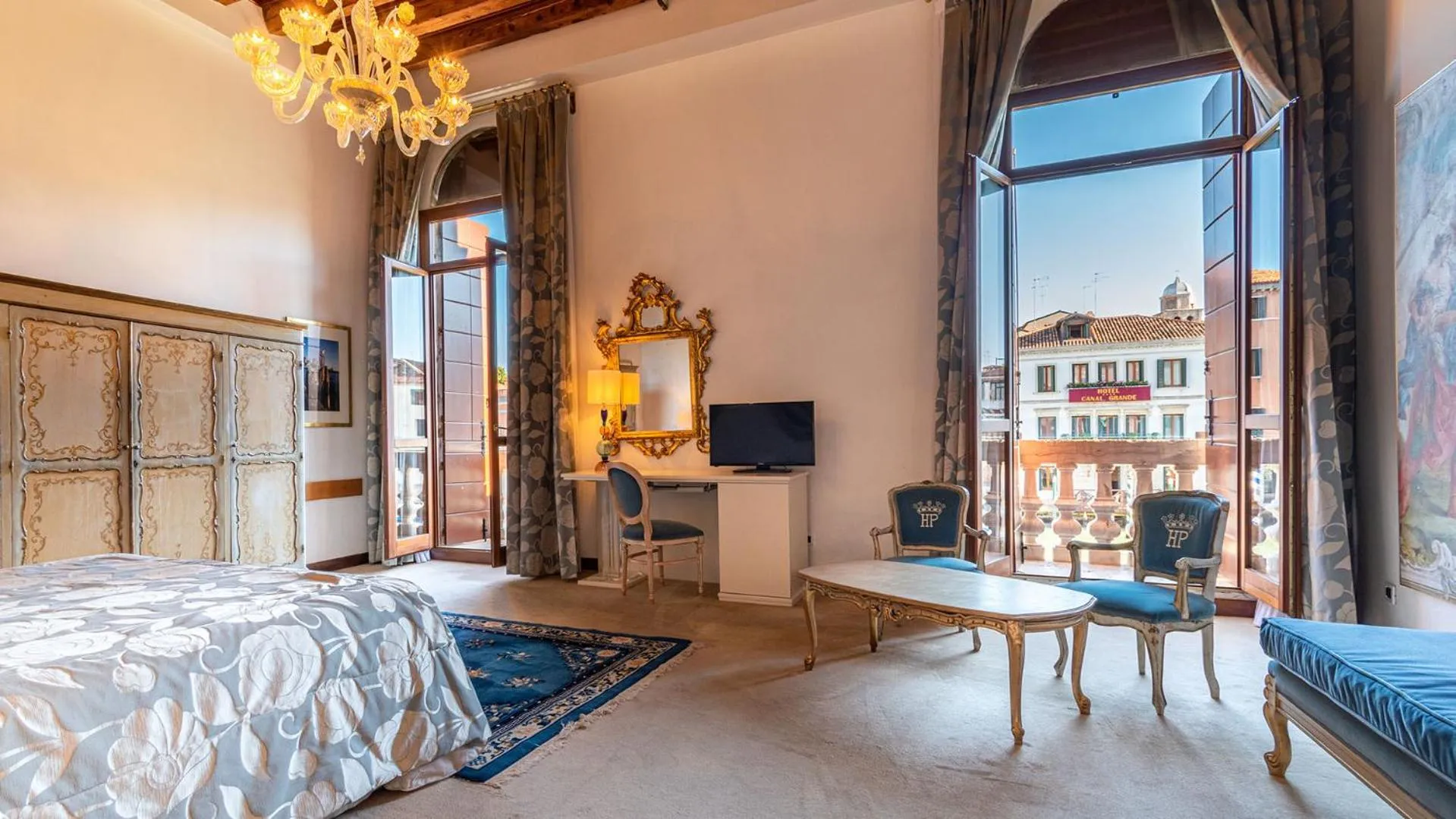 Photo of the whole room, Bed in Hotel Principe