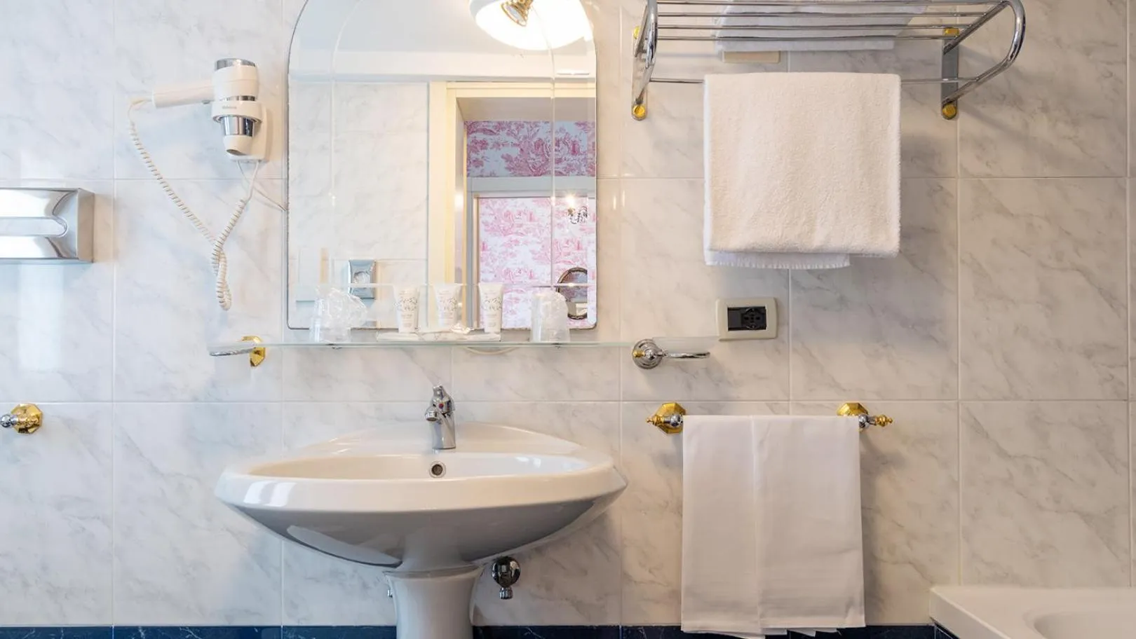 Bathroom in Hotel Principe