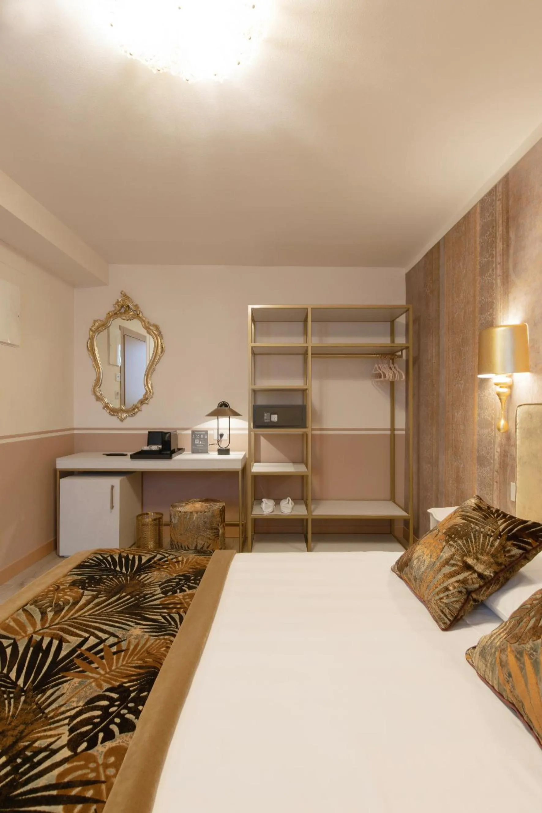 Photo of the whole room, Bed in Hotel Principe