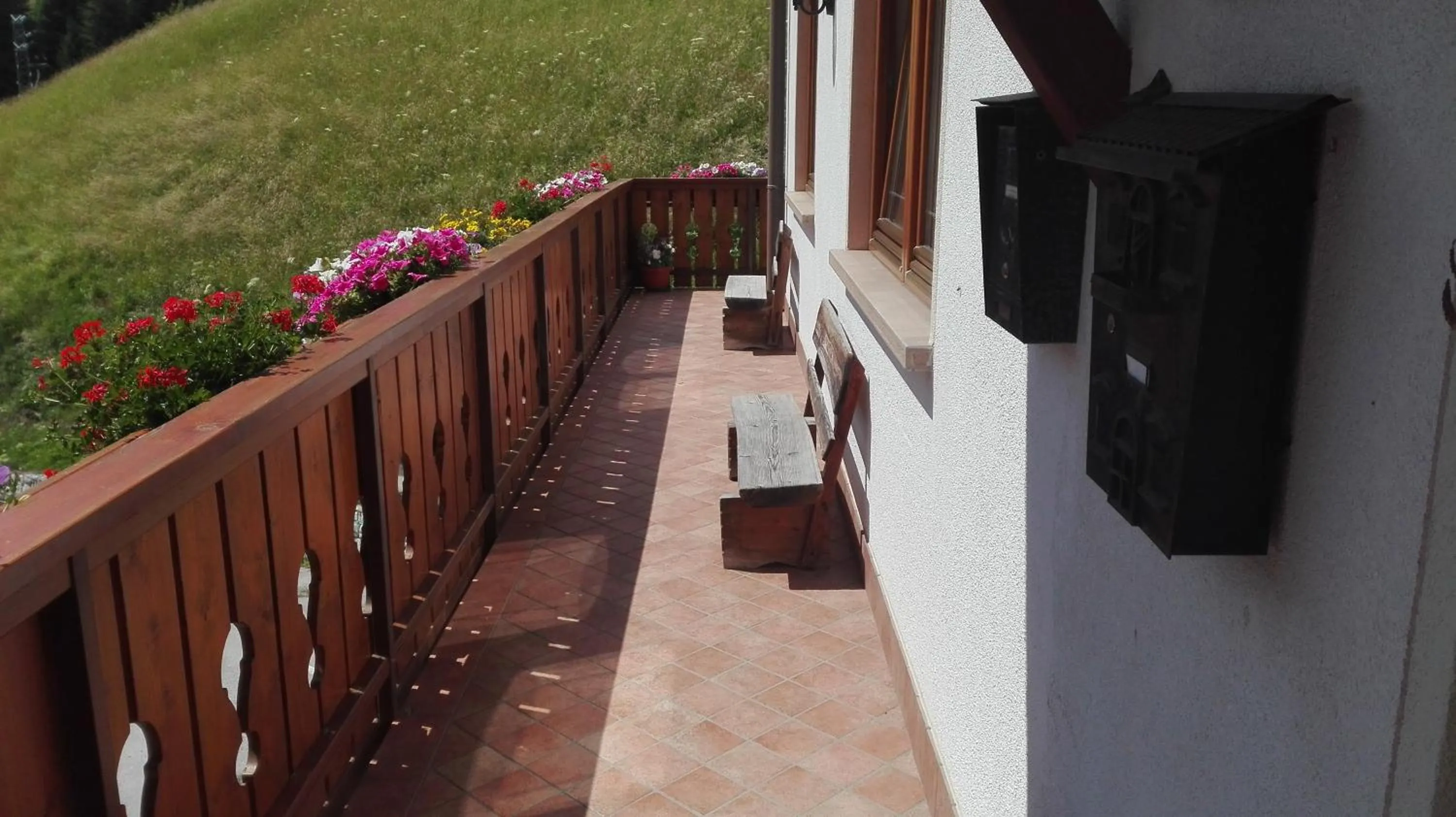 Facade/entrance in Garnì Astor