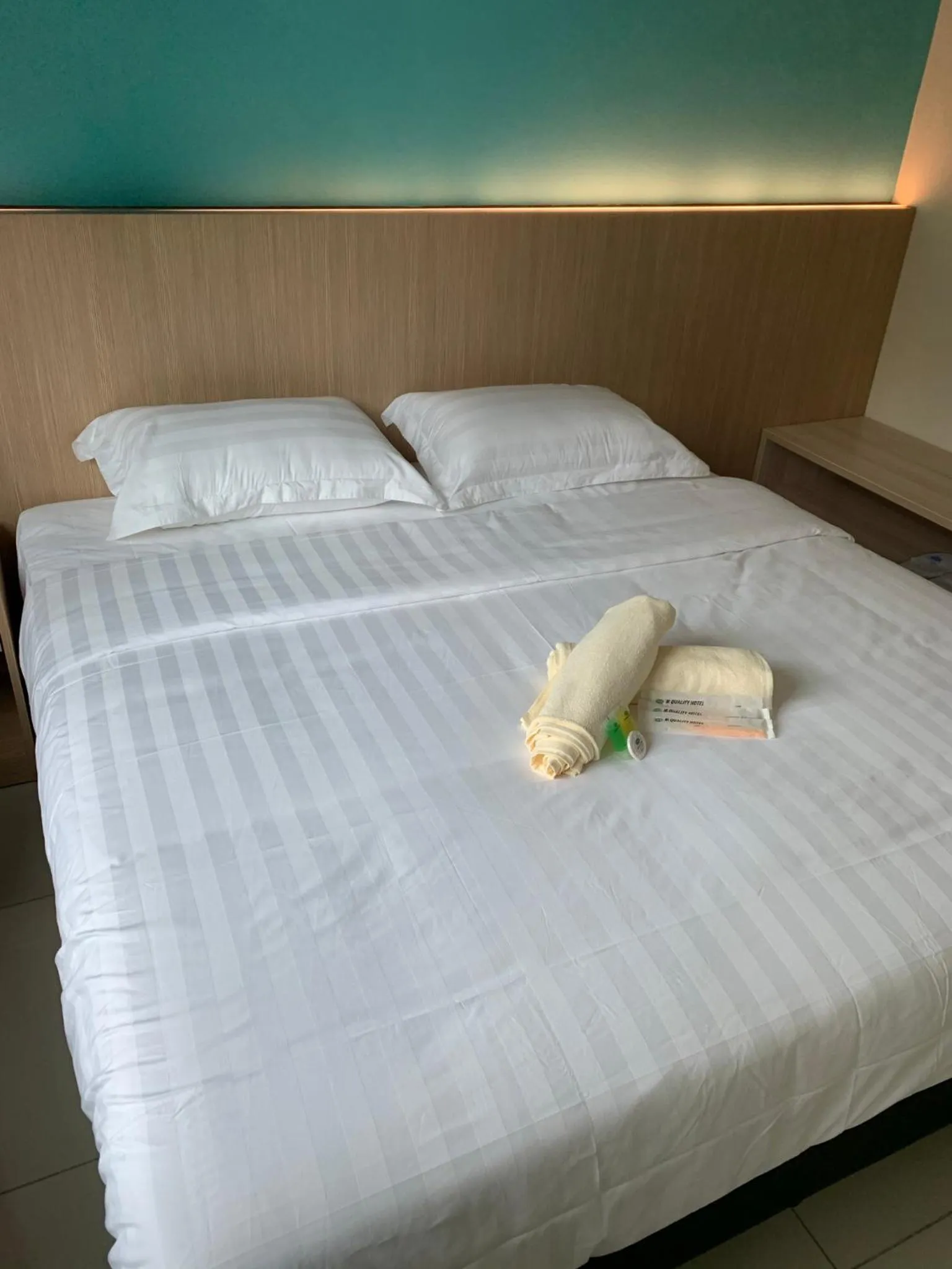 Bedroom in M Quality Hotel