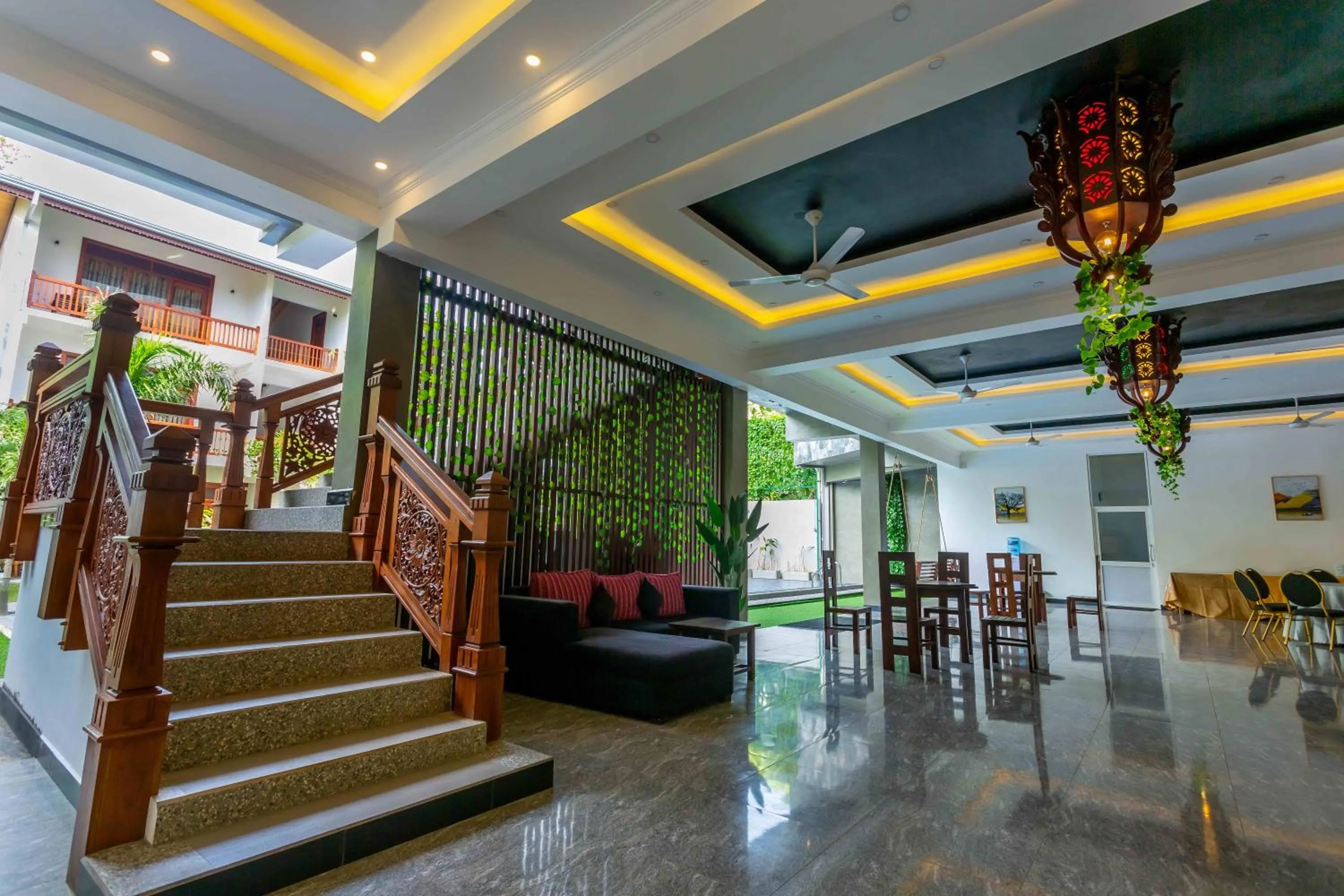 Restaurant/places to eat in Polhena Grand Resort & Banquet