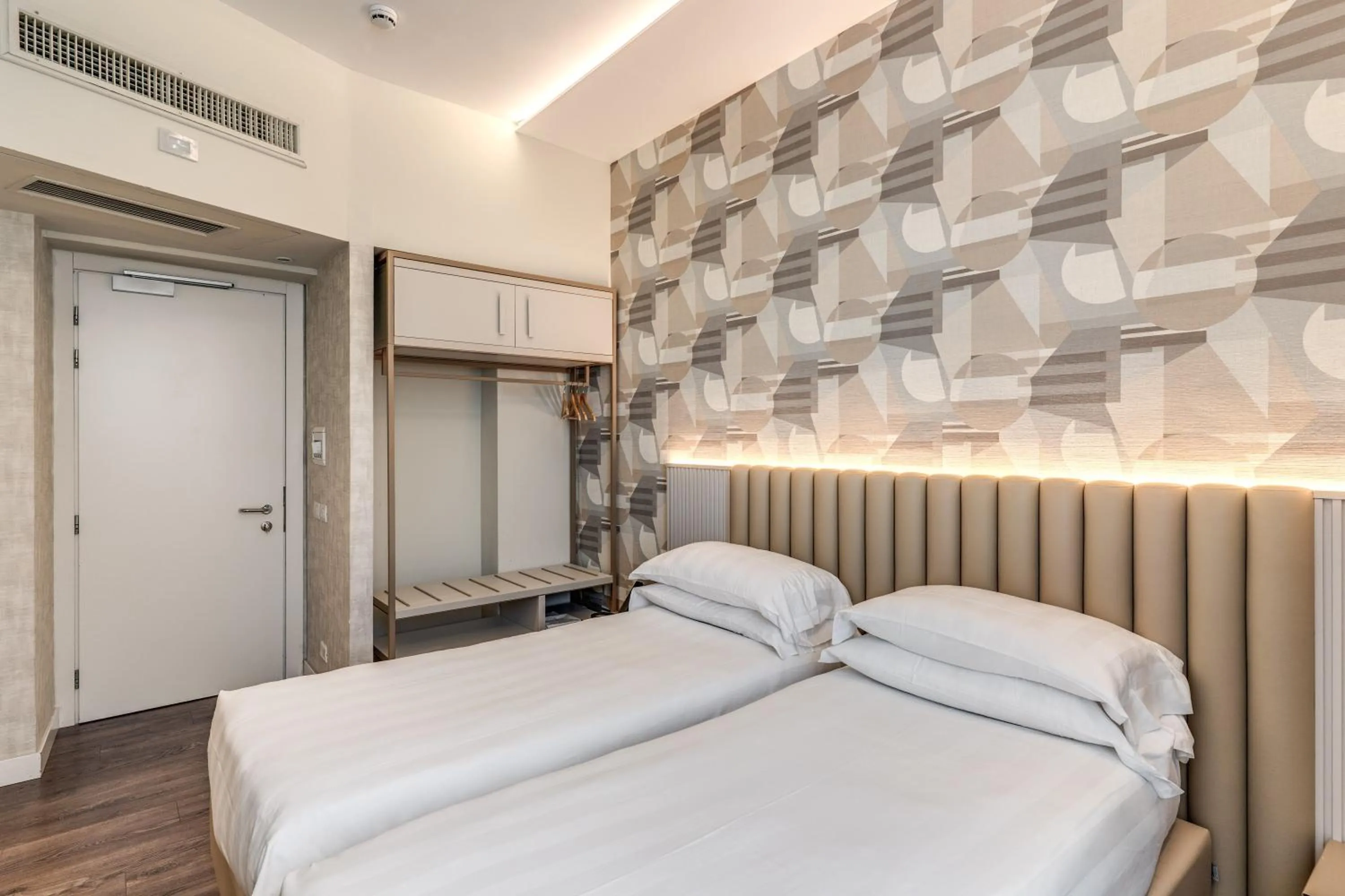 Bedroom, Bed in Hotel Isola Sacra Rome Airport