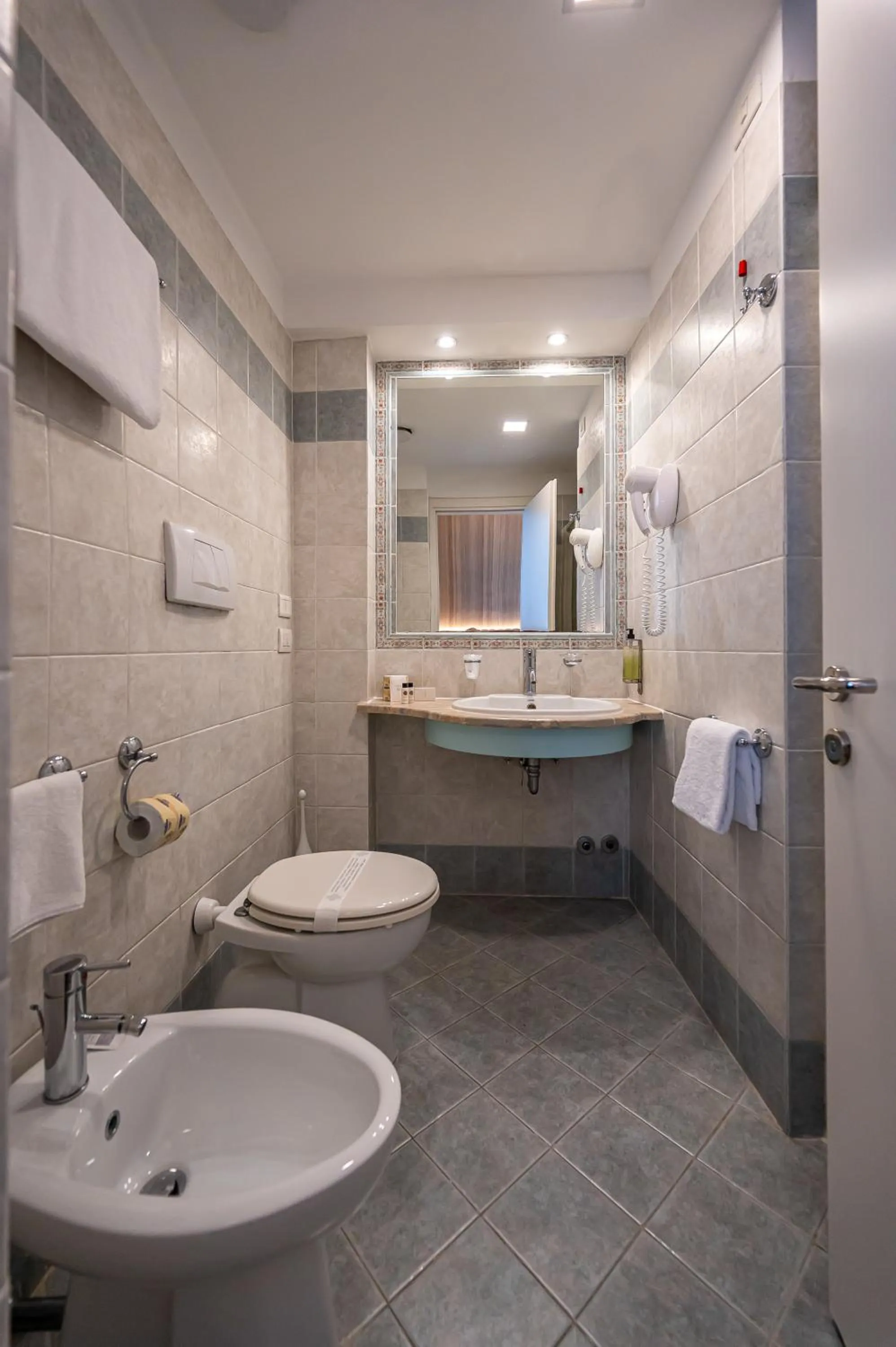 Bedroom in Hotel Isola Sacra Rome Airport