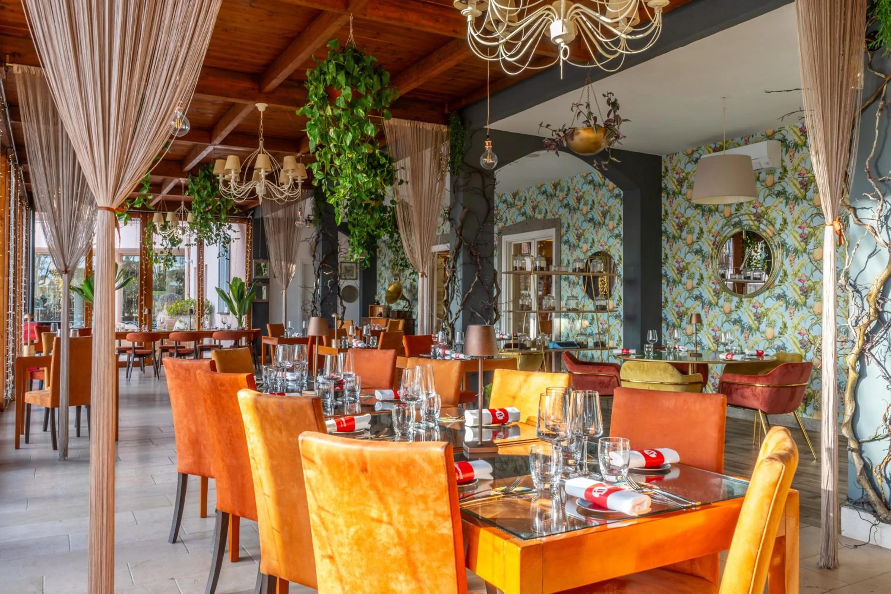 Restaurant/places to eat in Hotel Isola Sacra Rome Airport