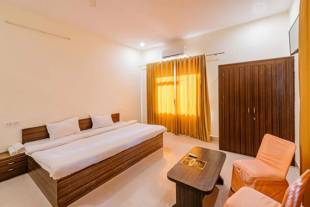 Photo of the whole room in Aditya Palace