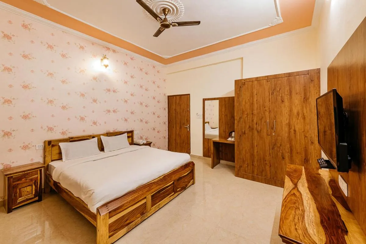 Bedroom in Aditya Palace