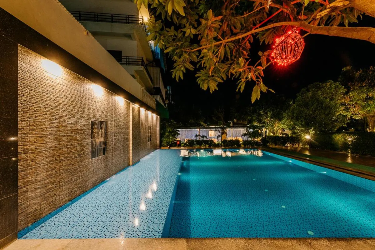 Swimming pool in Aditya Palace