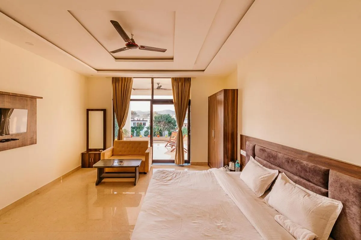 Bedroom in Aditya Palace