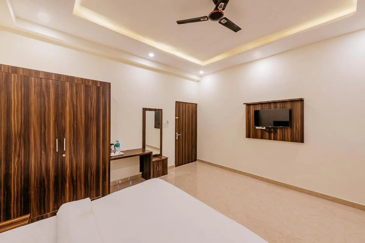 Bed in Aditya Palace