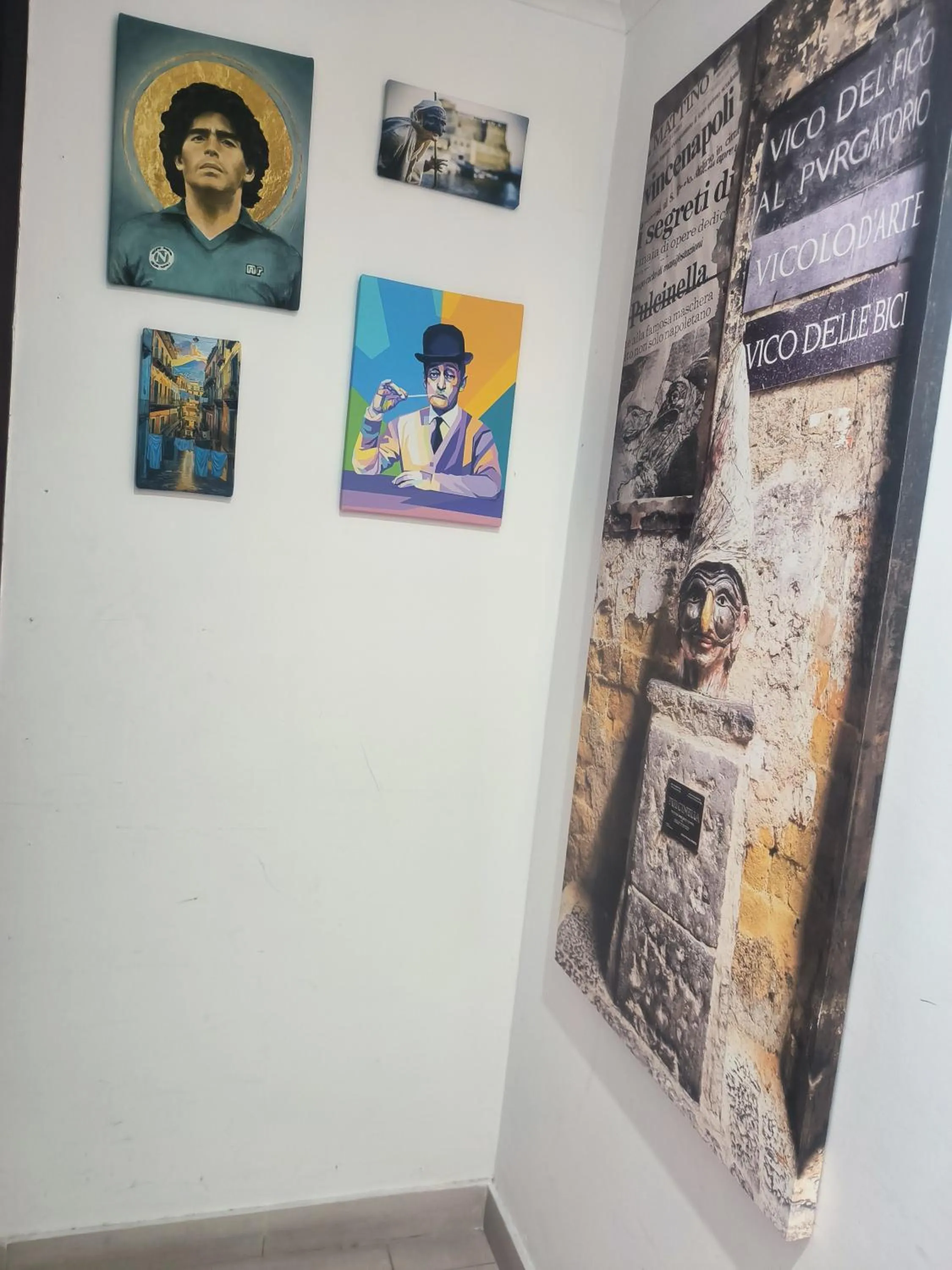 Decorative detail in B&B Rainbow