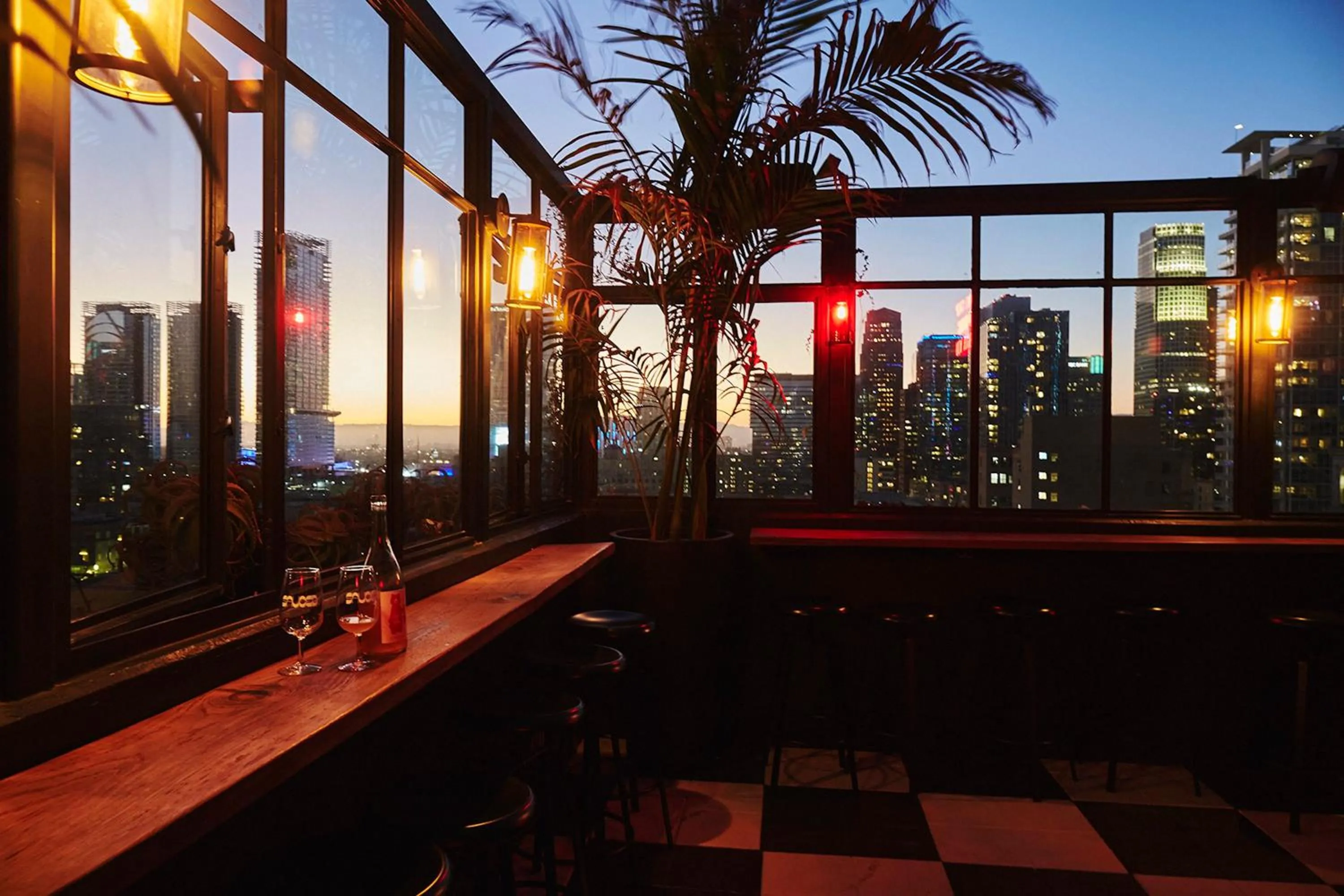 Property building in STILE Downtown Los Angeles By Kasa