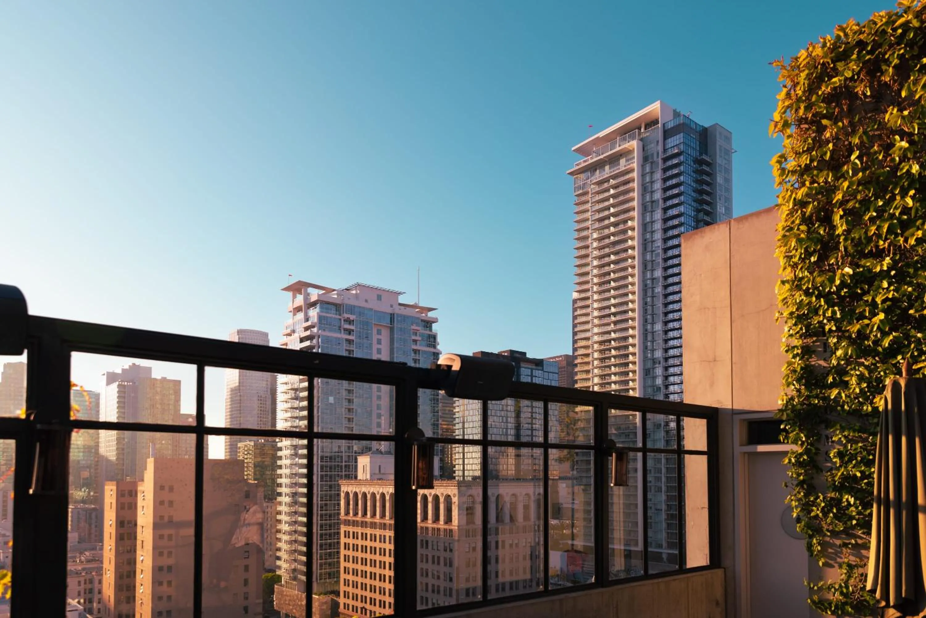 Property building in STILE Downtown Los Angeles By Kasa