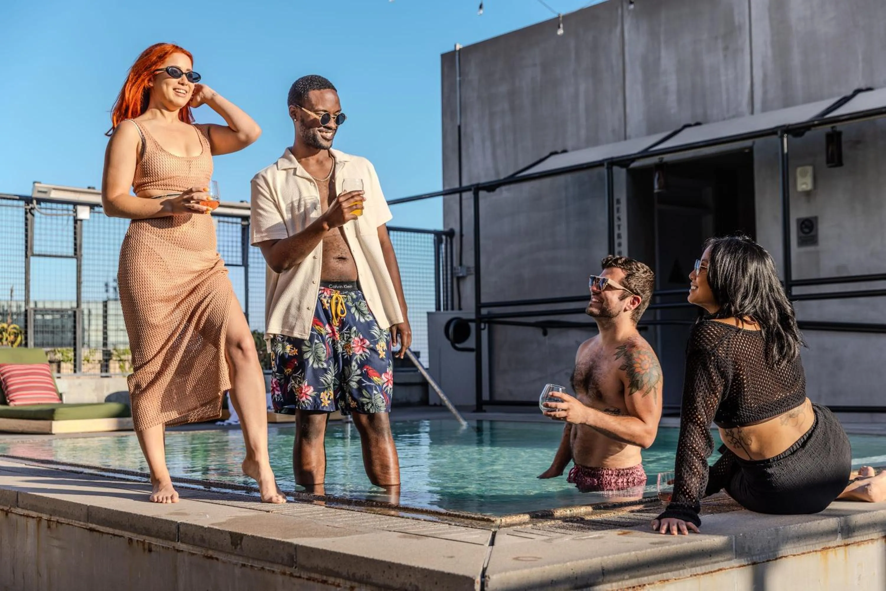 Swimming pool in STILE Downtown Los Angeles By Kasa