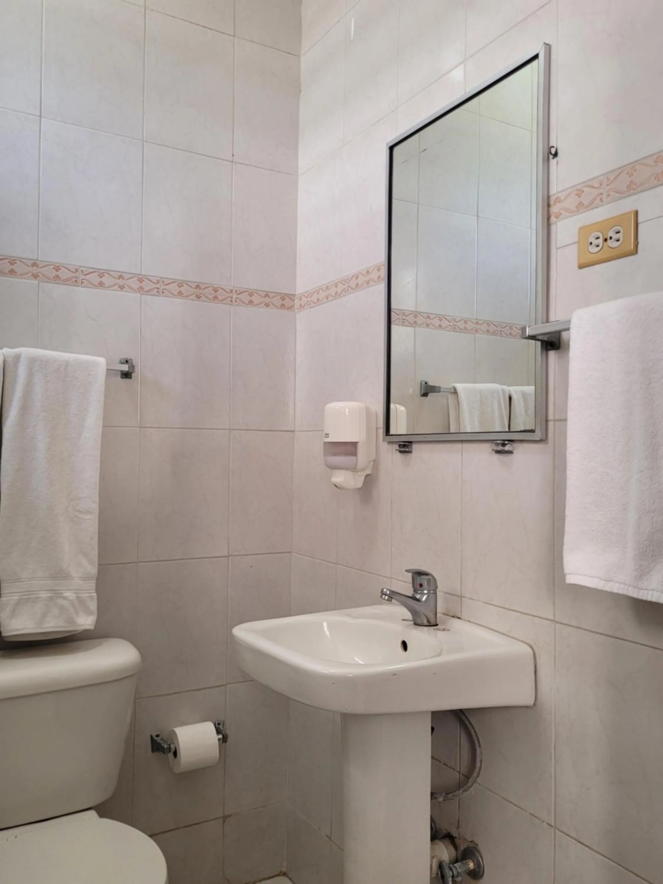 Bathroom in Drake Bolivar Santo Domingo