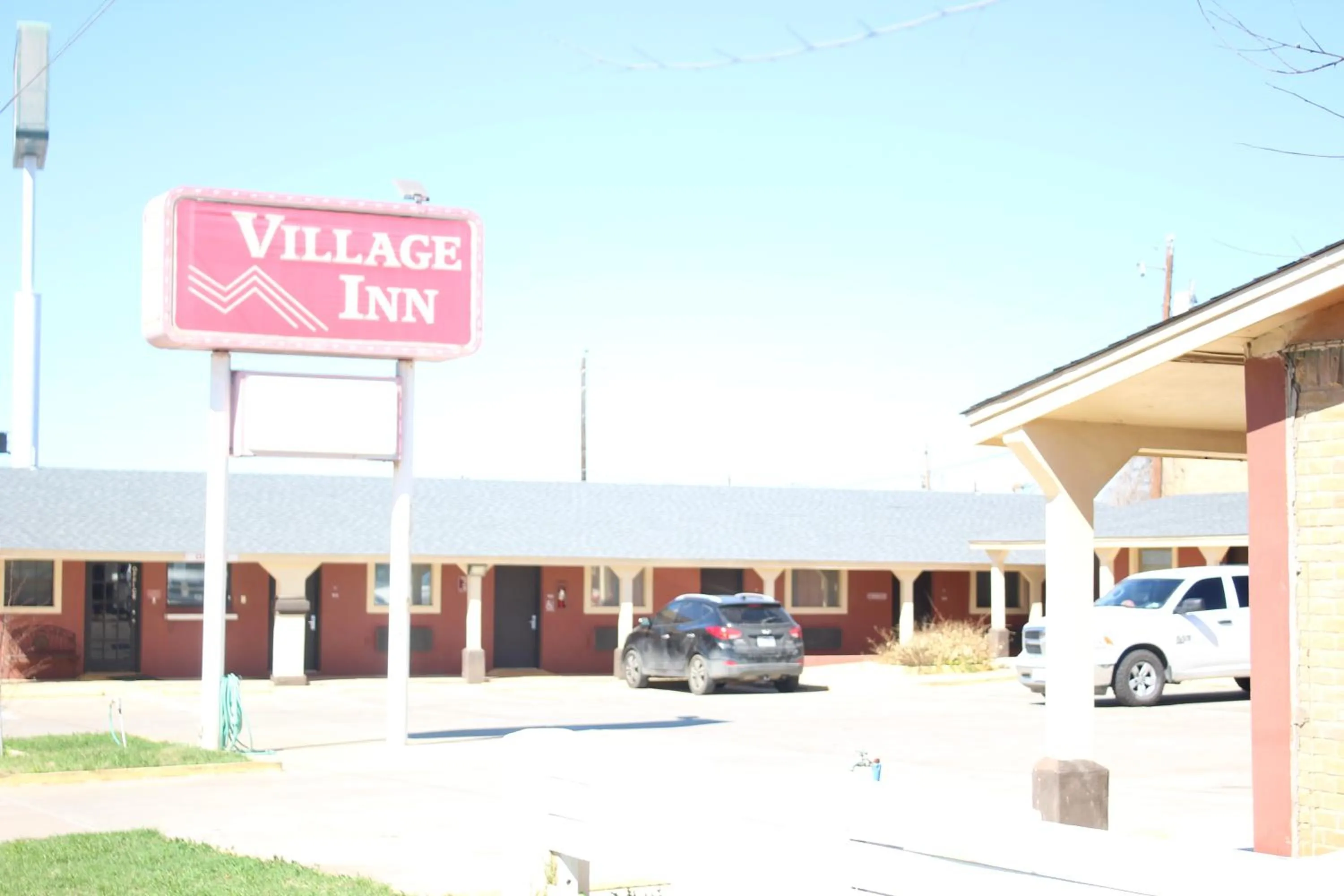 Village Inn Cotulla