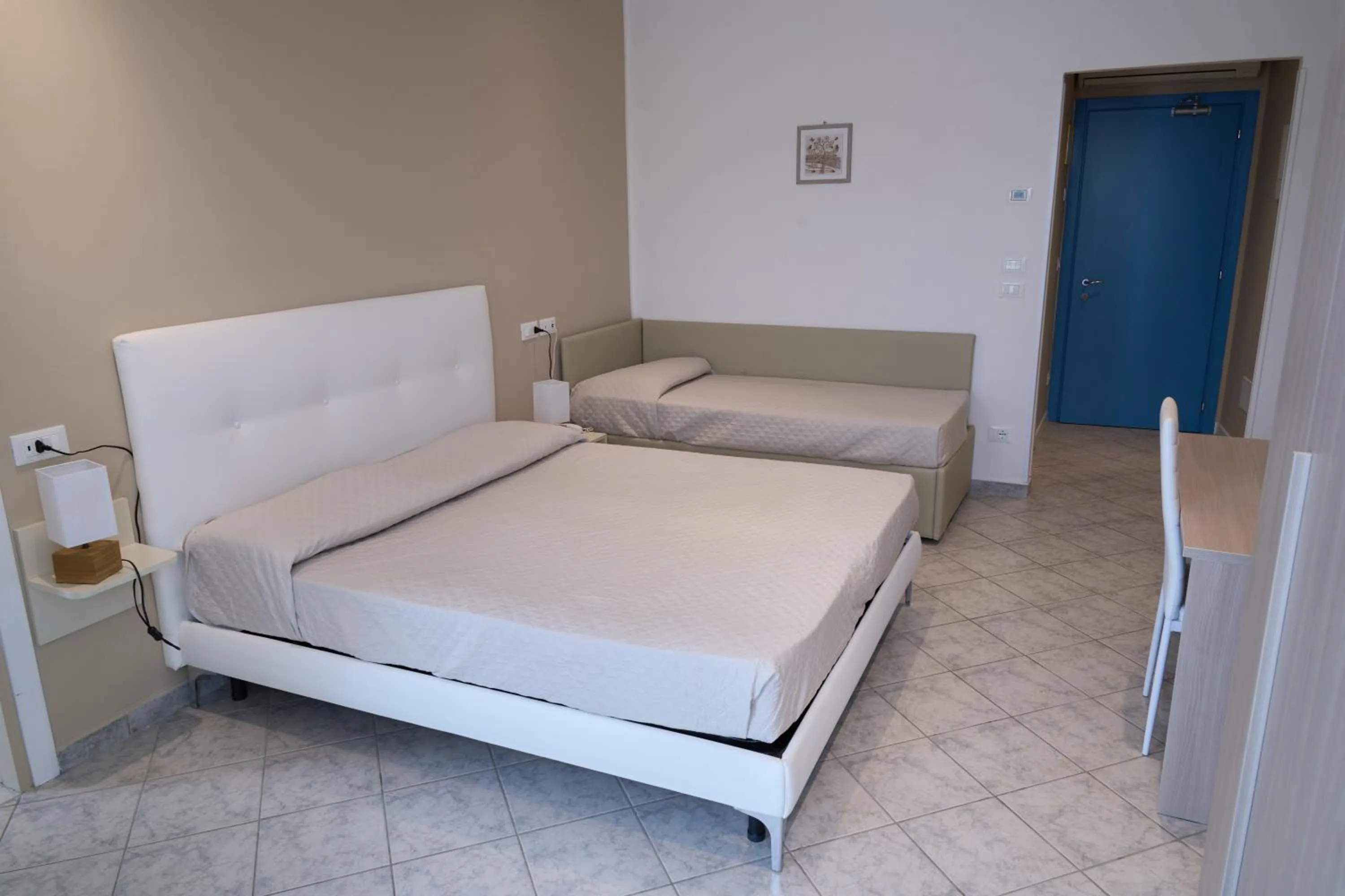 Bedroom, Bed in Hotel Viña del Mar Pineta