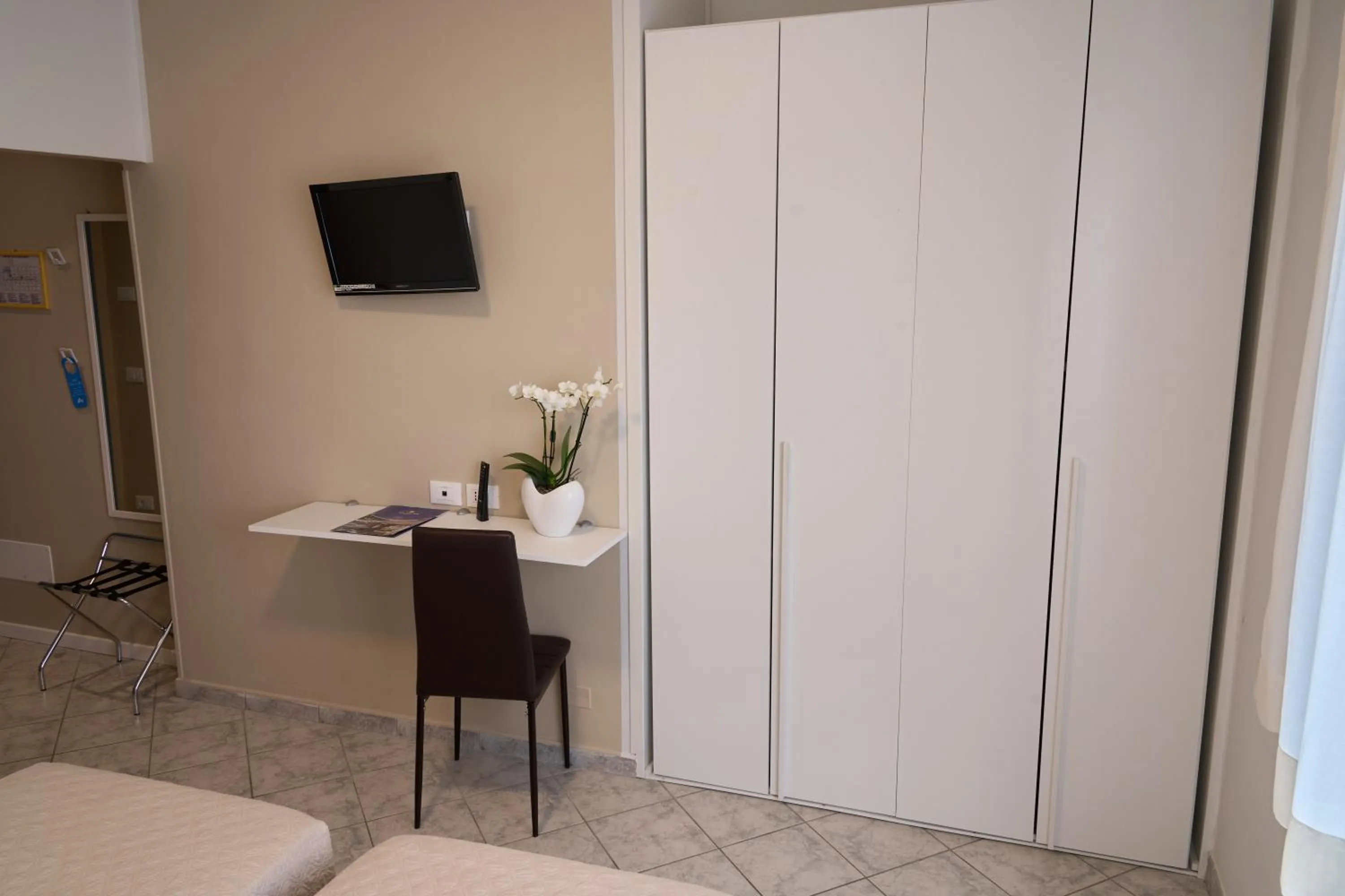 wardrobe in Hotel Viña del Mar Pineta