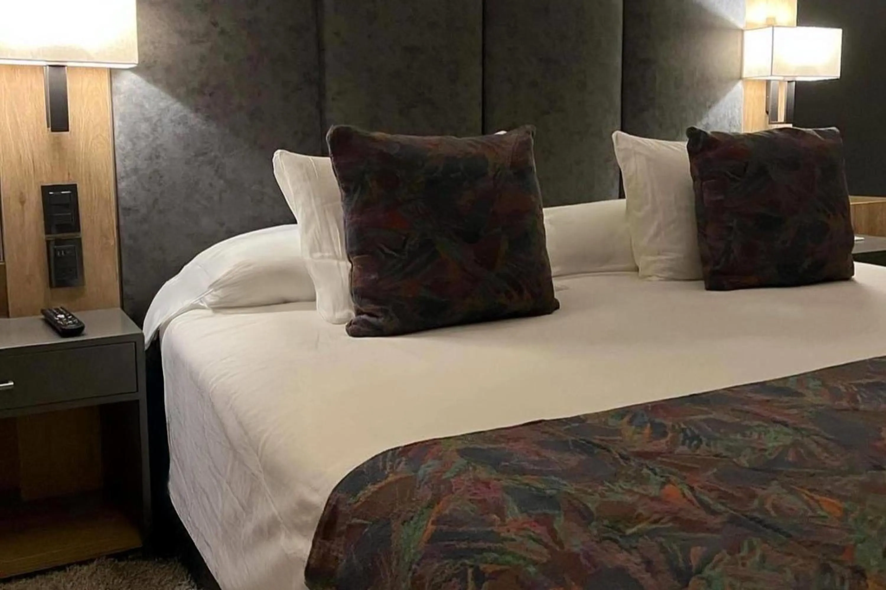 Photo of the whole room, Bed in Ramada Plaza by Wyndham Tucuman