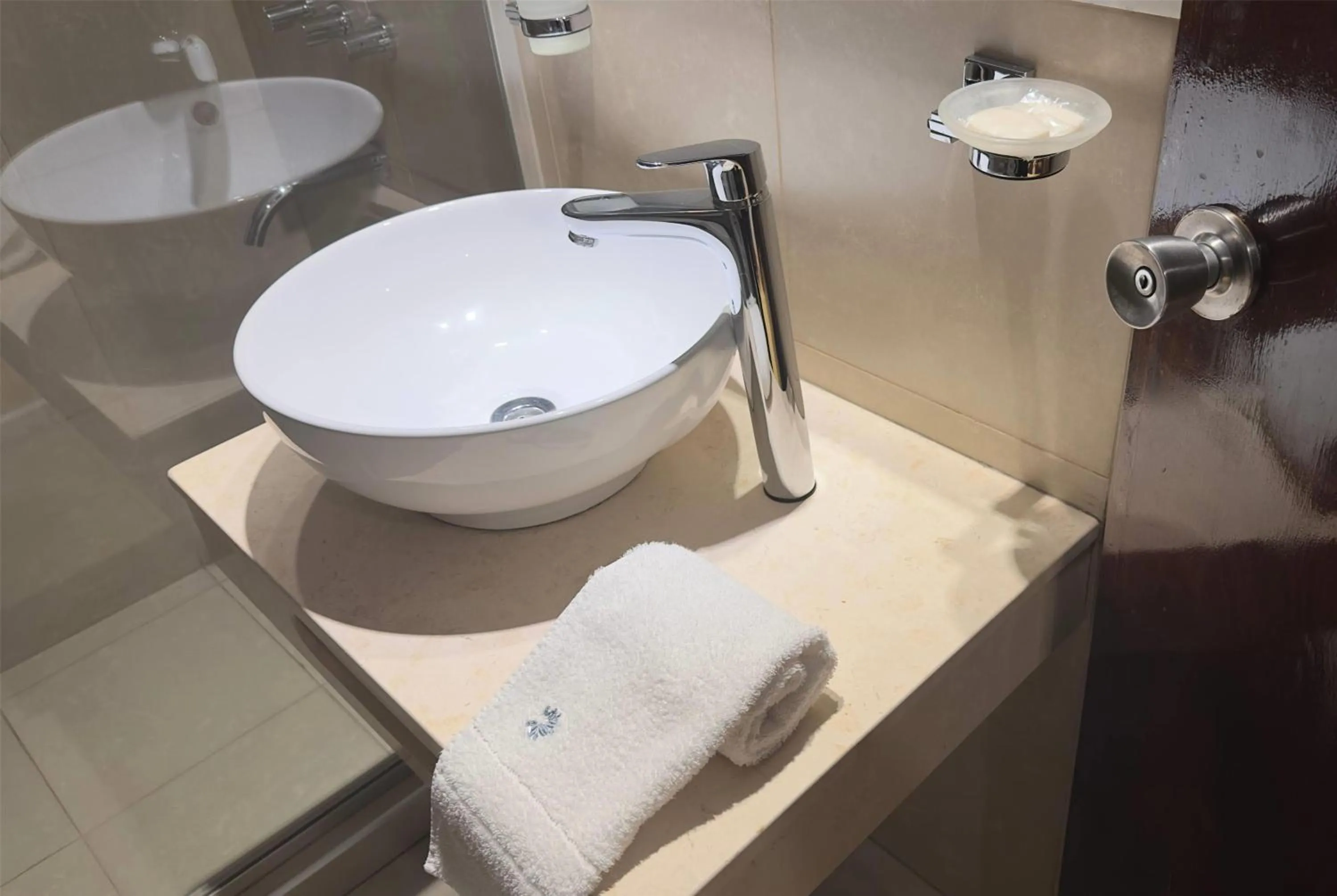 Bathroom in Ramada Plaza by Wyndham Tucuman