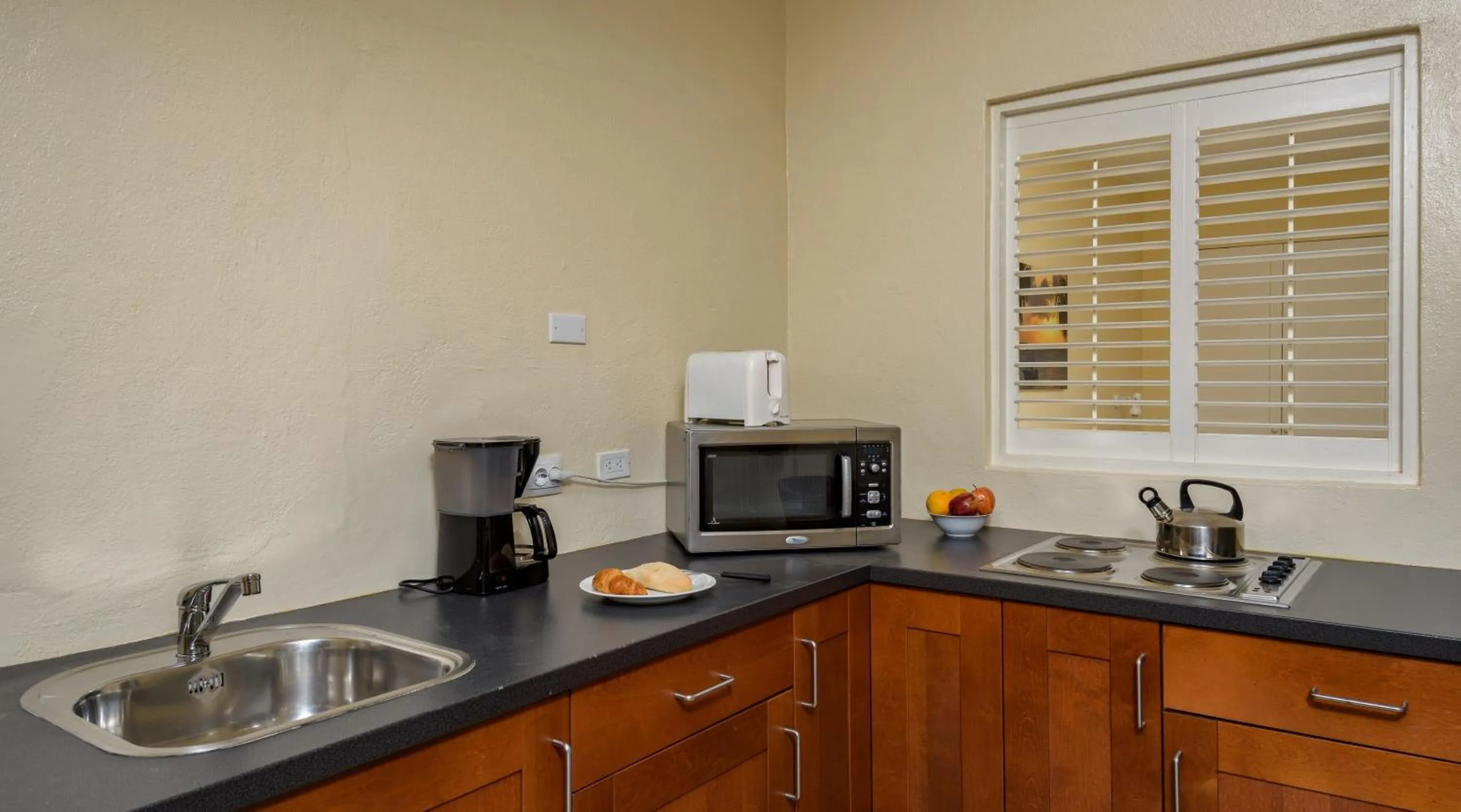 Coffee/tea facilities in Buddy Dive Resort