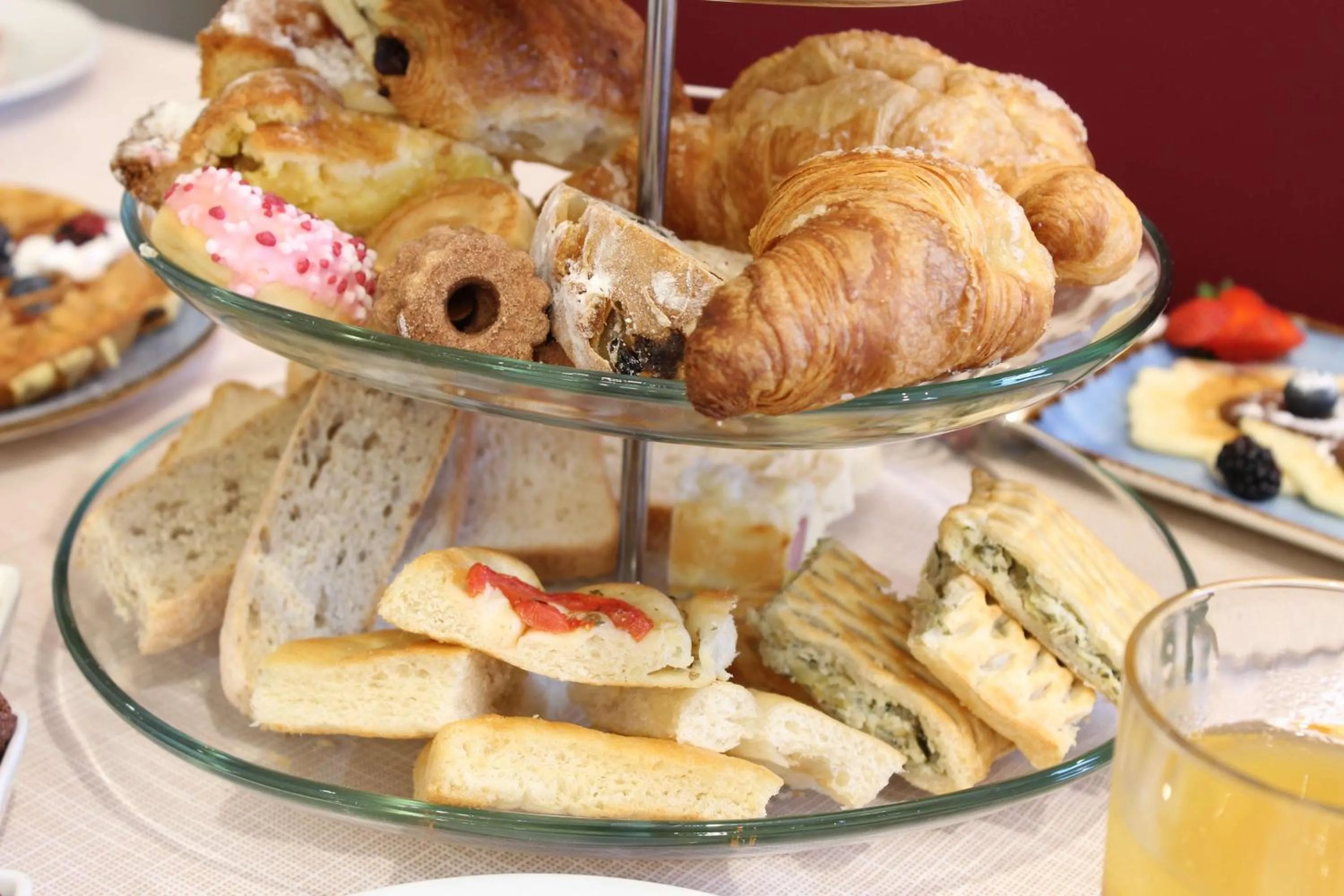 Breakfast in Best Western Hotel Moderno Verdi