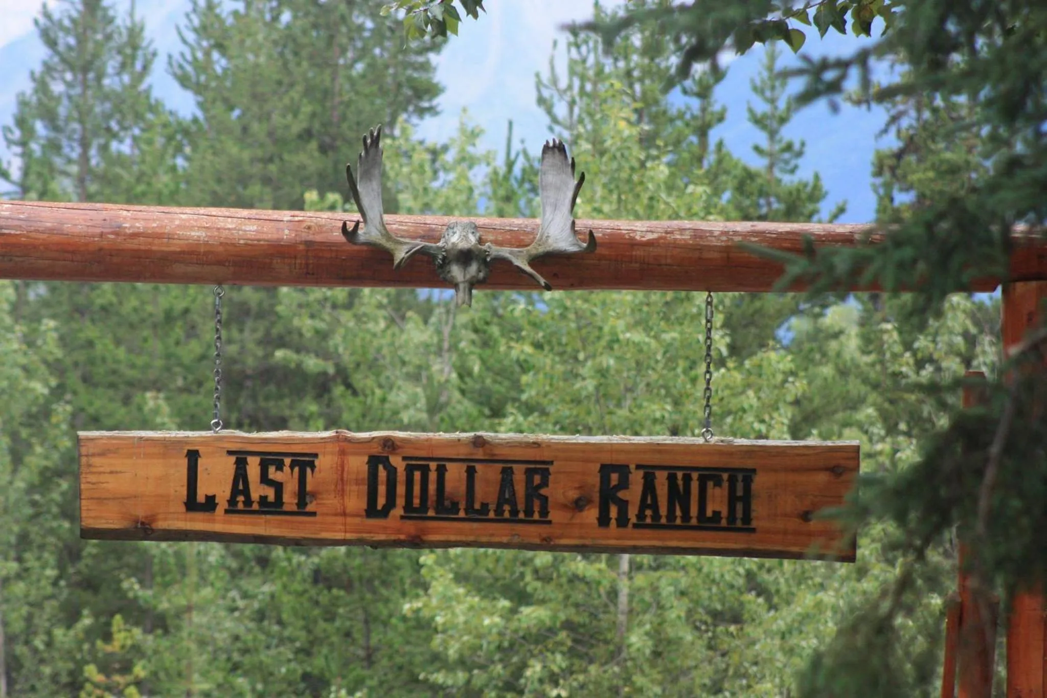 Facade/entrance in LDR Lodge - Last Dollar Ranch