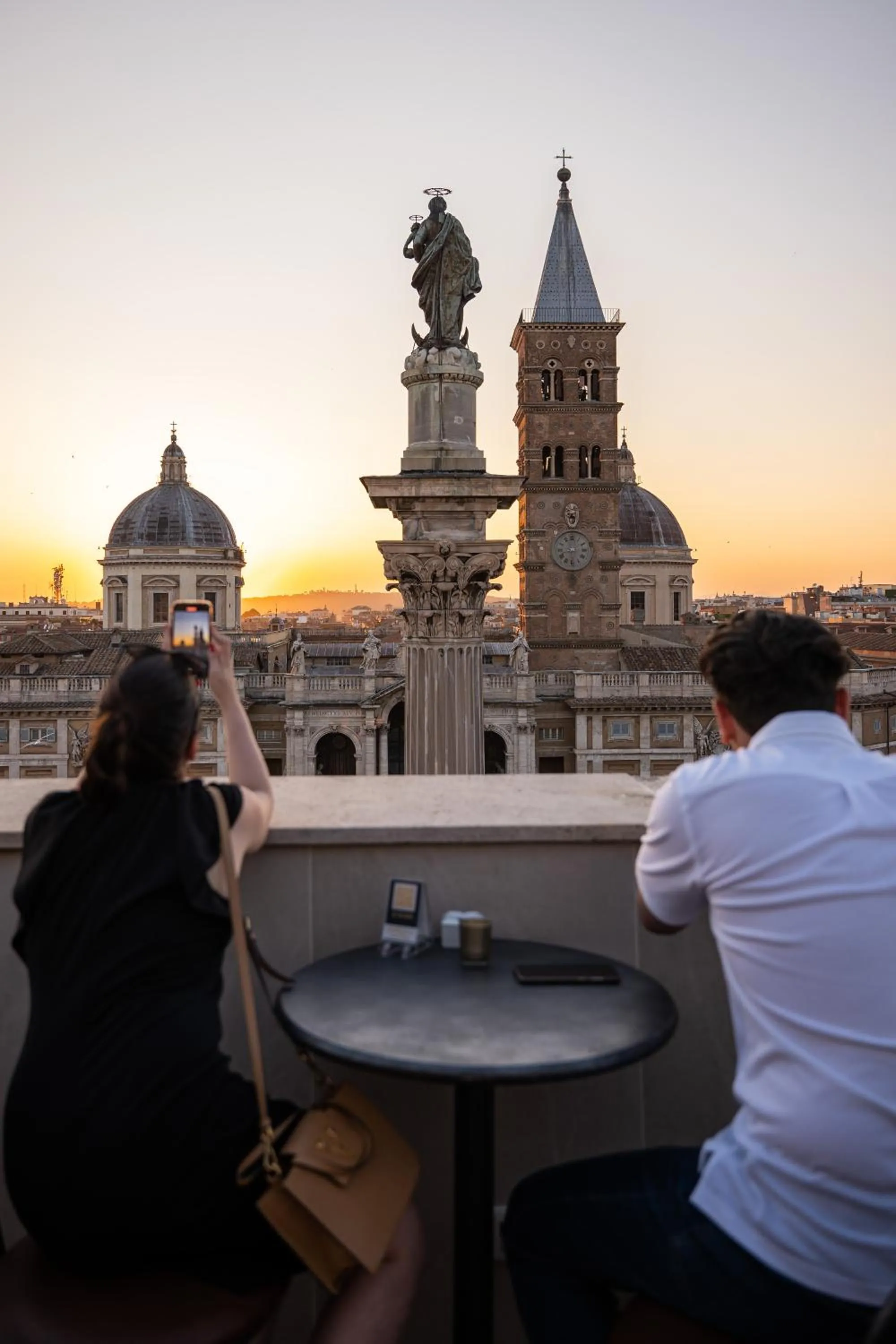 Restaurant/places to eat in Hotel Mecenate Palace